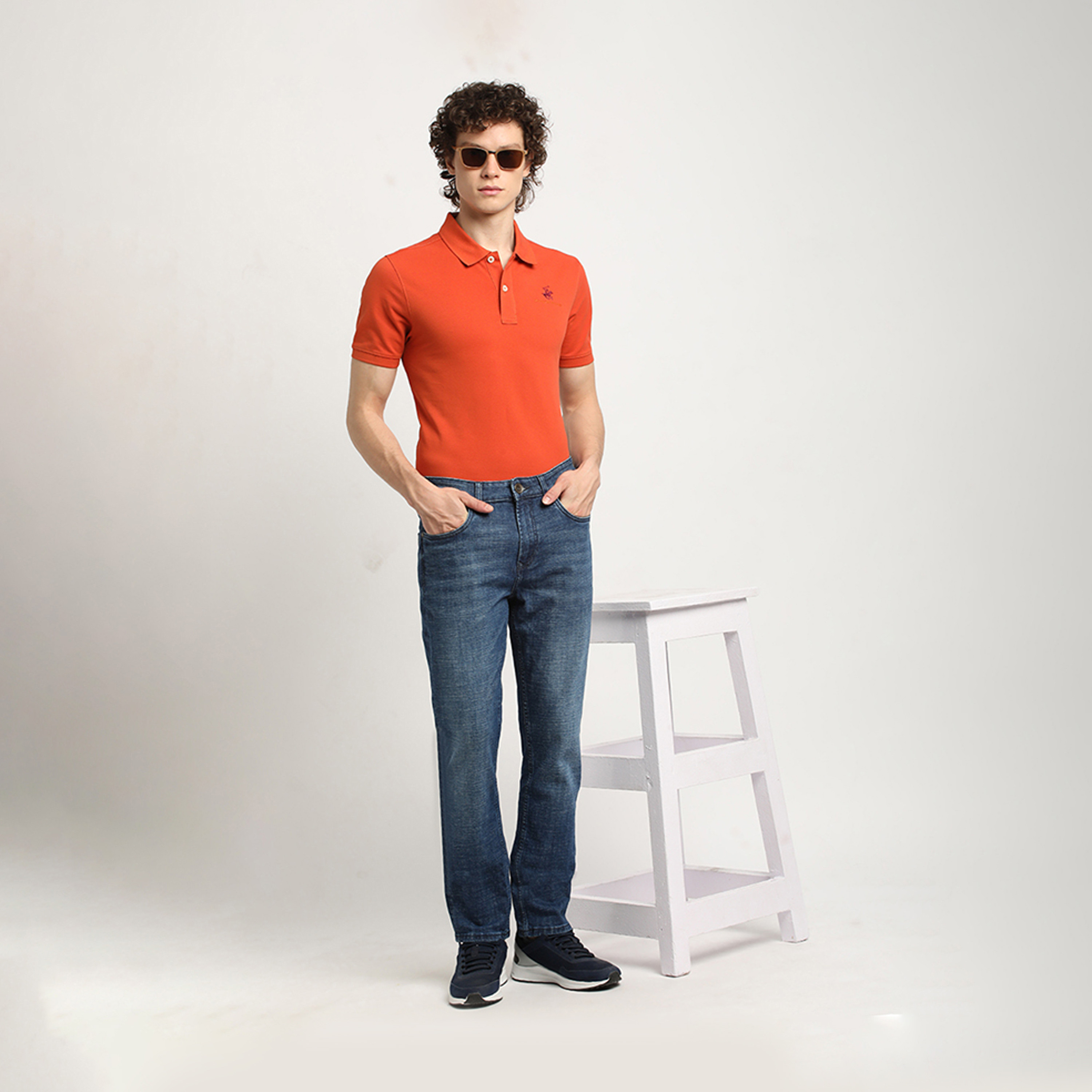 بيفرلي هيلز كلوب-  بنطلون جينز رجالي مستقيم الخصر متوسط ​​الارتفاع-men-clothing-jeans-image-3