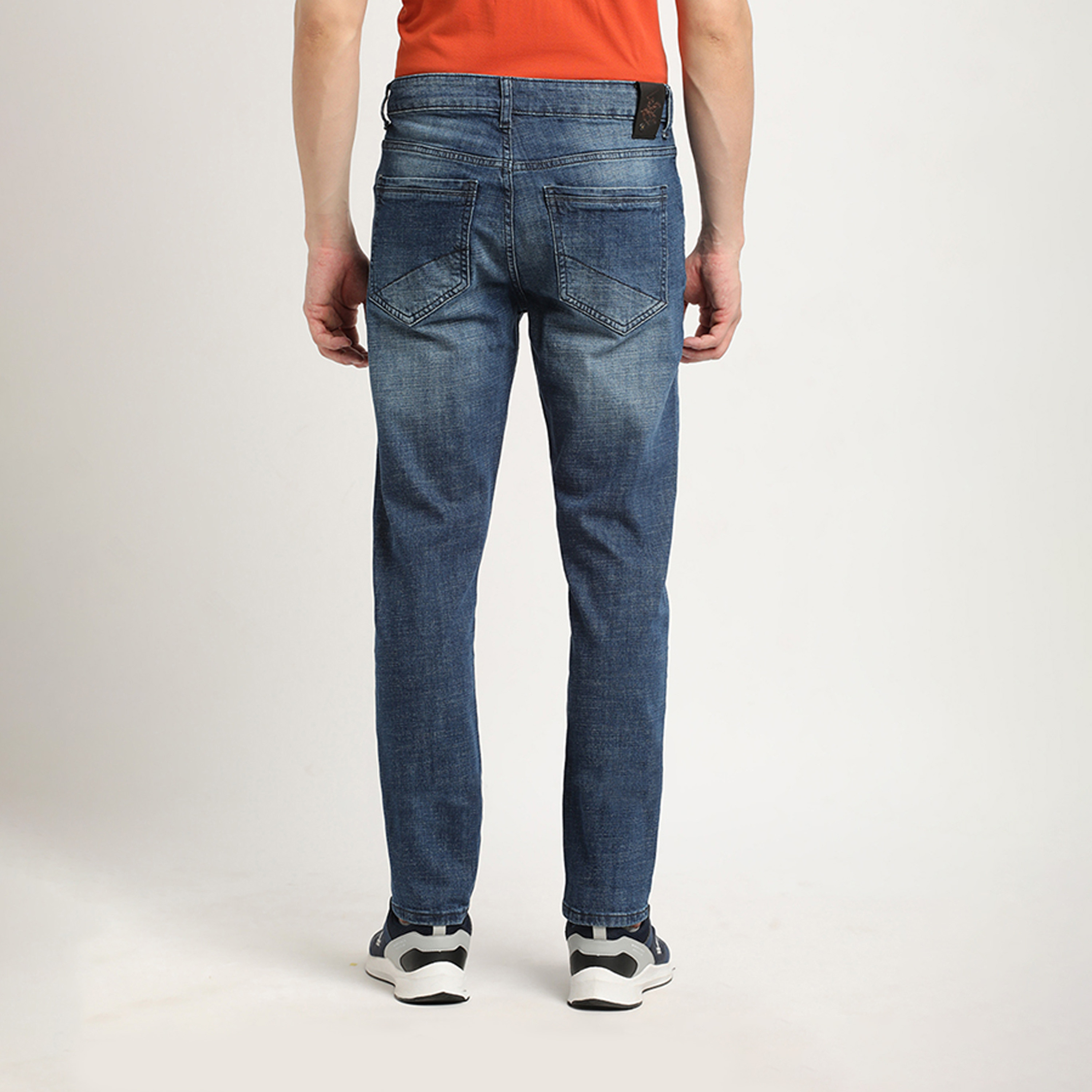 بيفرلي هيلز كلوب-  بنطلون جينز رجالي مستقيم الخصر متوسط ​​الارتفاع-men-clothing-jeans-image-4
