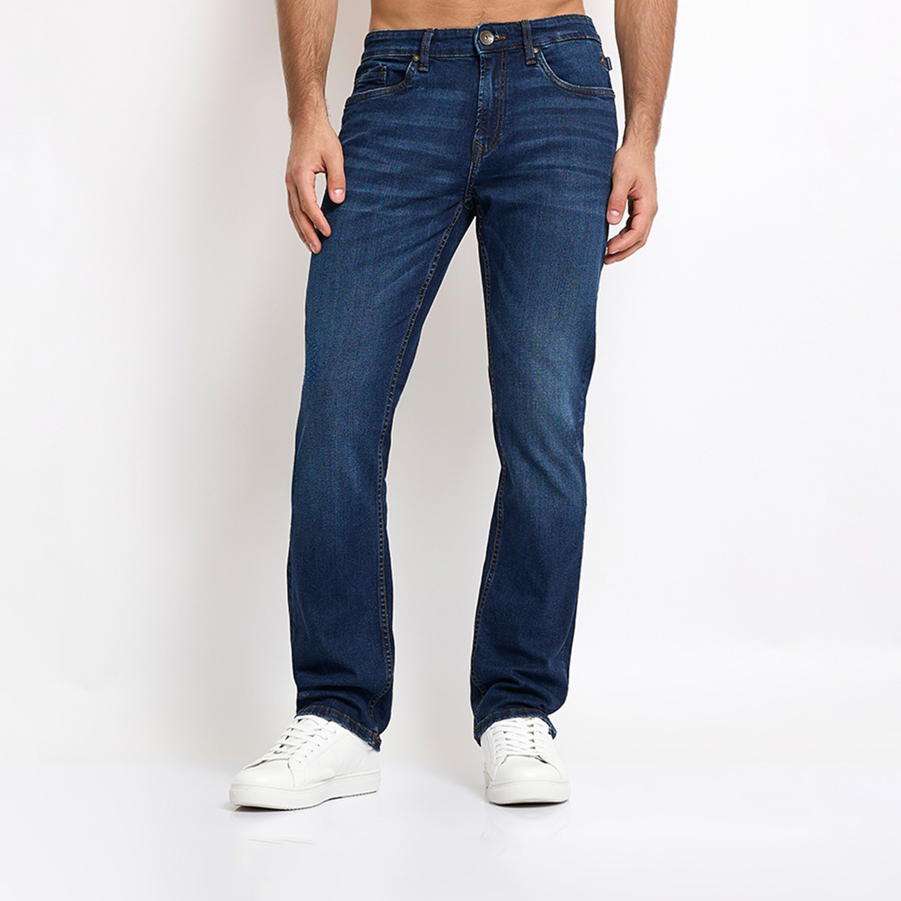 بيفرلي هيلز كلوب-  بنطلون جينز رجالي مريح بارتفاع متوسط-men-clothing-jeans-image-1