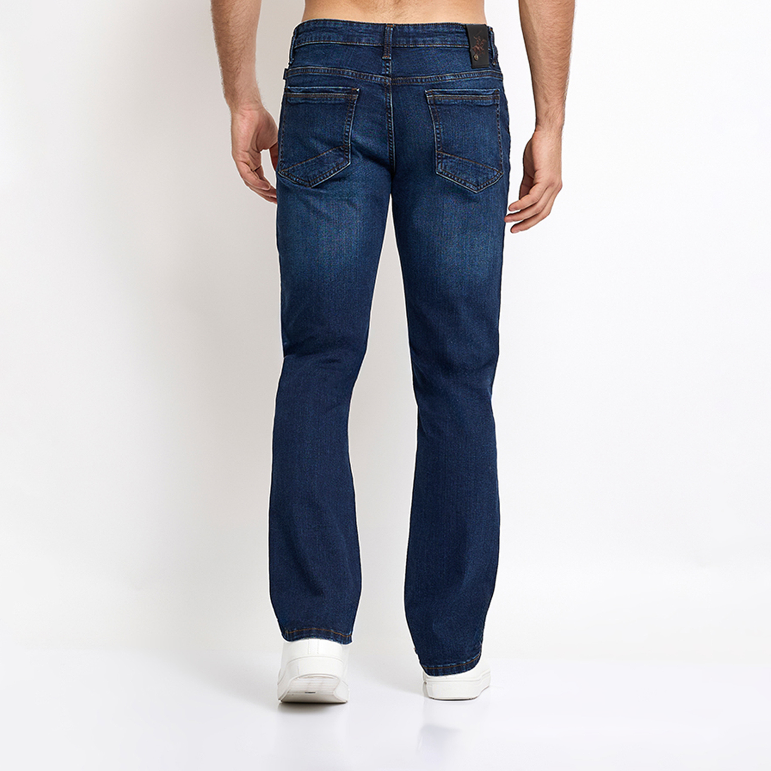 بيفرلي هيلز كلوب-  بنطلون جينز رجالي مريح بارتفاع متوسط-men-clothing-jeans-image-2