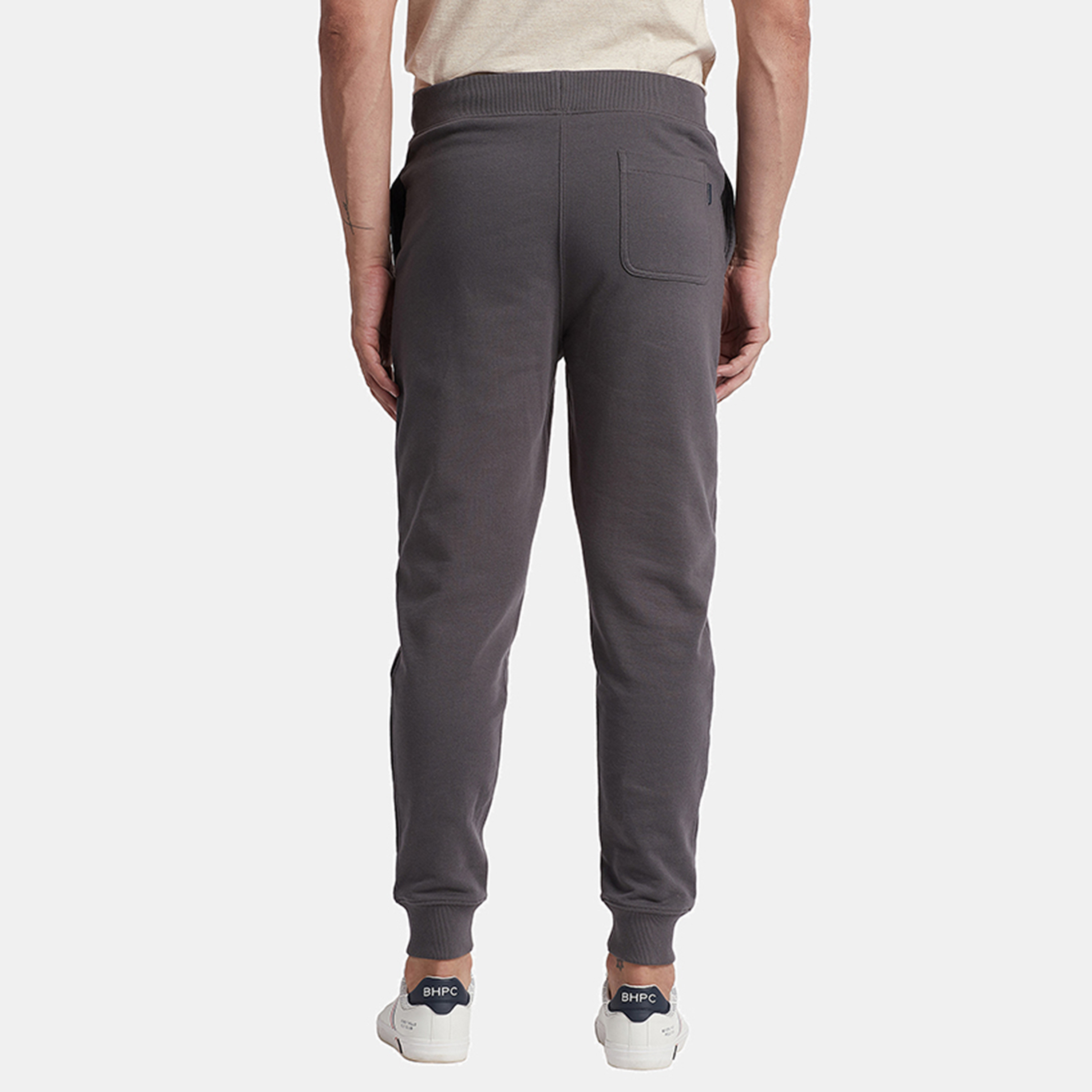 جوغرز من بيفرلي هيلز بولو كلوب برباط متوسط الارتفاع مع شعار-men-clothing-bottoms-joggers-image-8