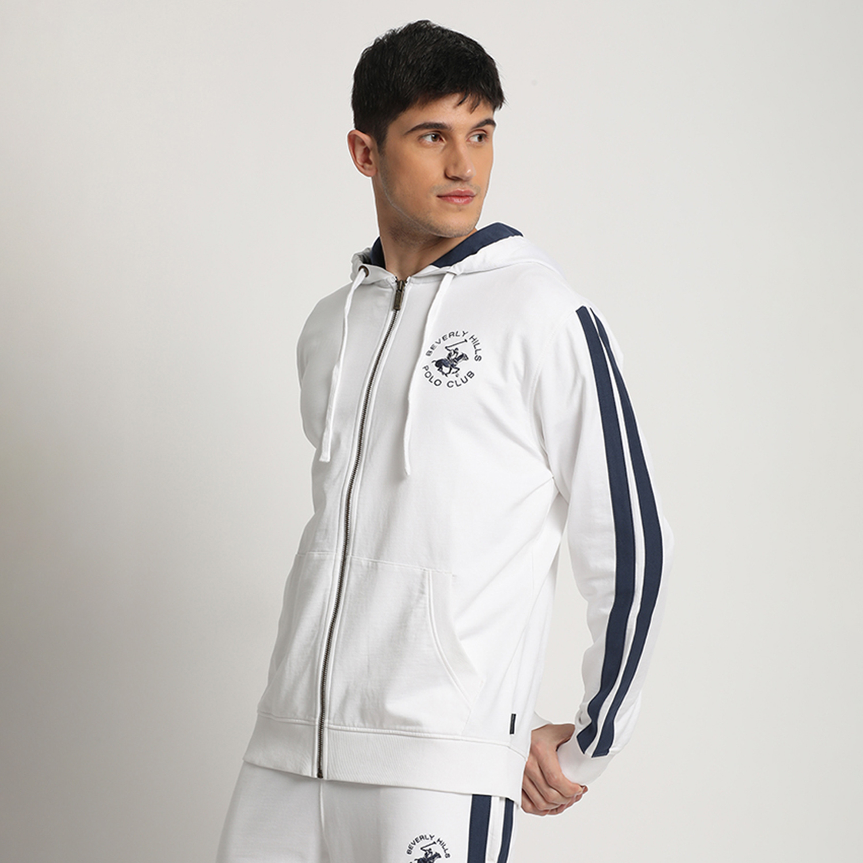 هودي بسحاب من بيفرلي هيلز بولو كلوب بشعار مع جيب كنغر منفصل-men-winterwear-hoodiesandsweatshirts-image-6