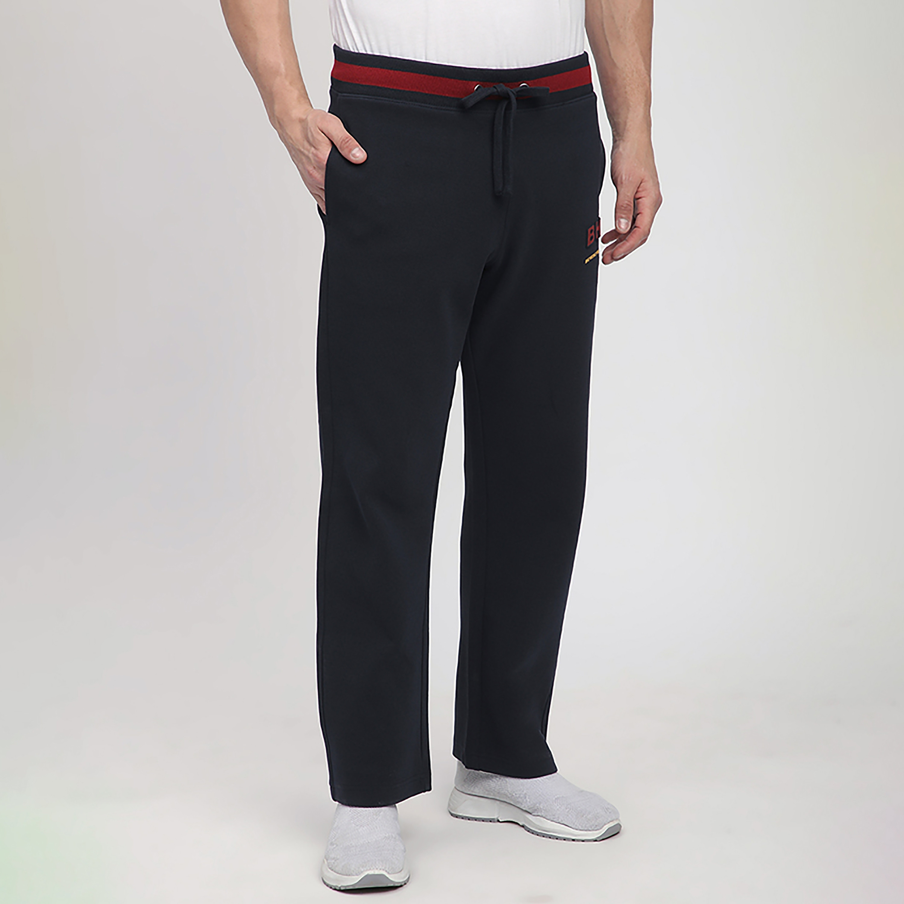 بنطال رياضي رجالي سادة بخصر متوسط ورباط من بيفرلي هيلز بولو كلوب-men-clothing-bottoms-joggers-image-3
