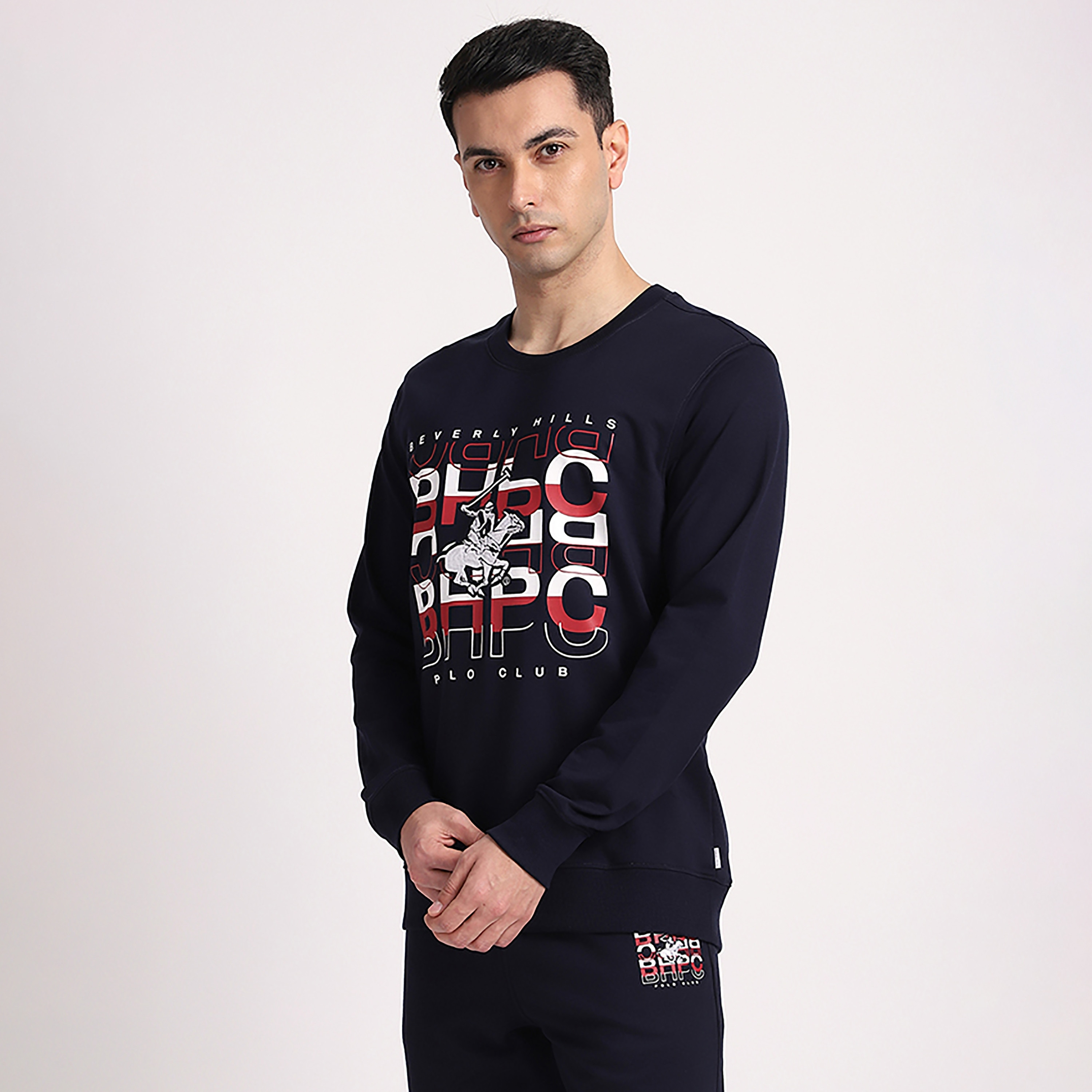 سويت شيرت رجالي بطبعة جرافيك بياقة مستديرة وأكمام طويلة من بيفرلي هيلز بولو كلوب-men-winterwear-hoodiesandsweatshirts-image-2
