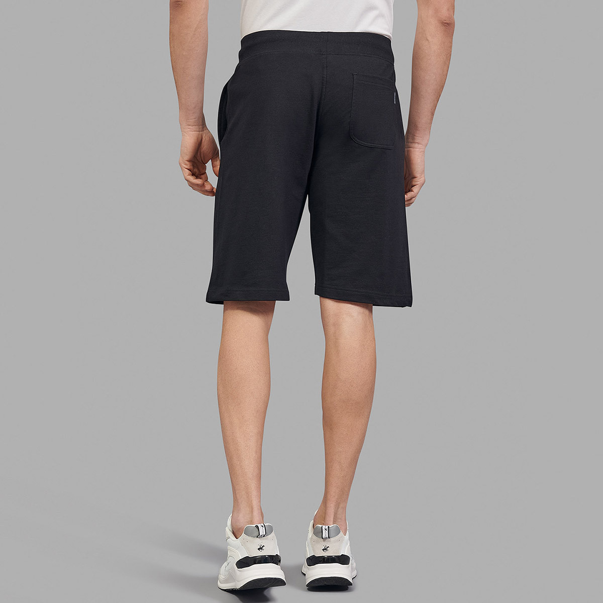 شورتز بيفرلي هيلز بولو كلوب بلون اسود سادة برباط مع جيب خاص للرجال-men-clothing-bottoms-shorts-image-2