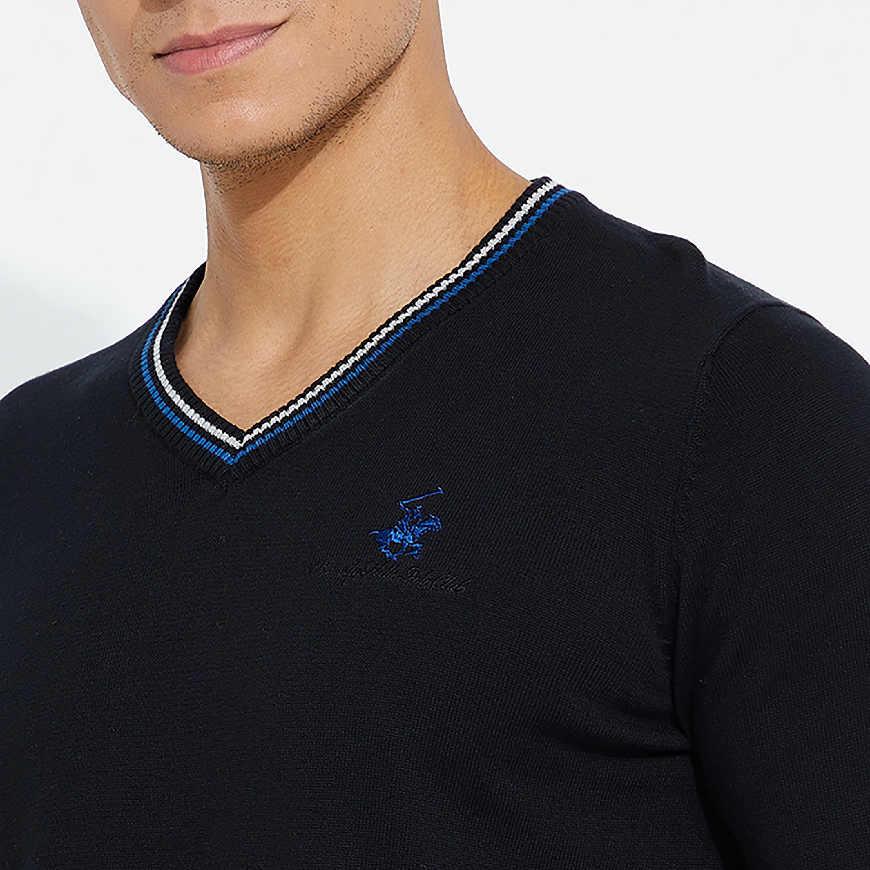 كنزة صوفية من بيفرلي هيلز بولو كلوب بياقة علي شكل وي وأكمام طويلة مع مطرز بشعار-men-clothing-sweatersandpullovers-image-3