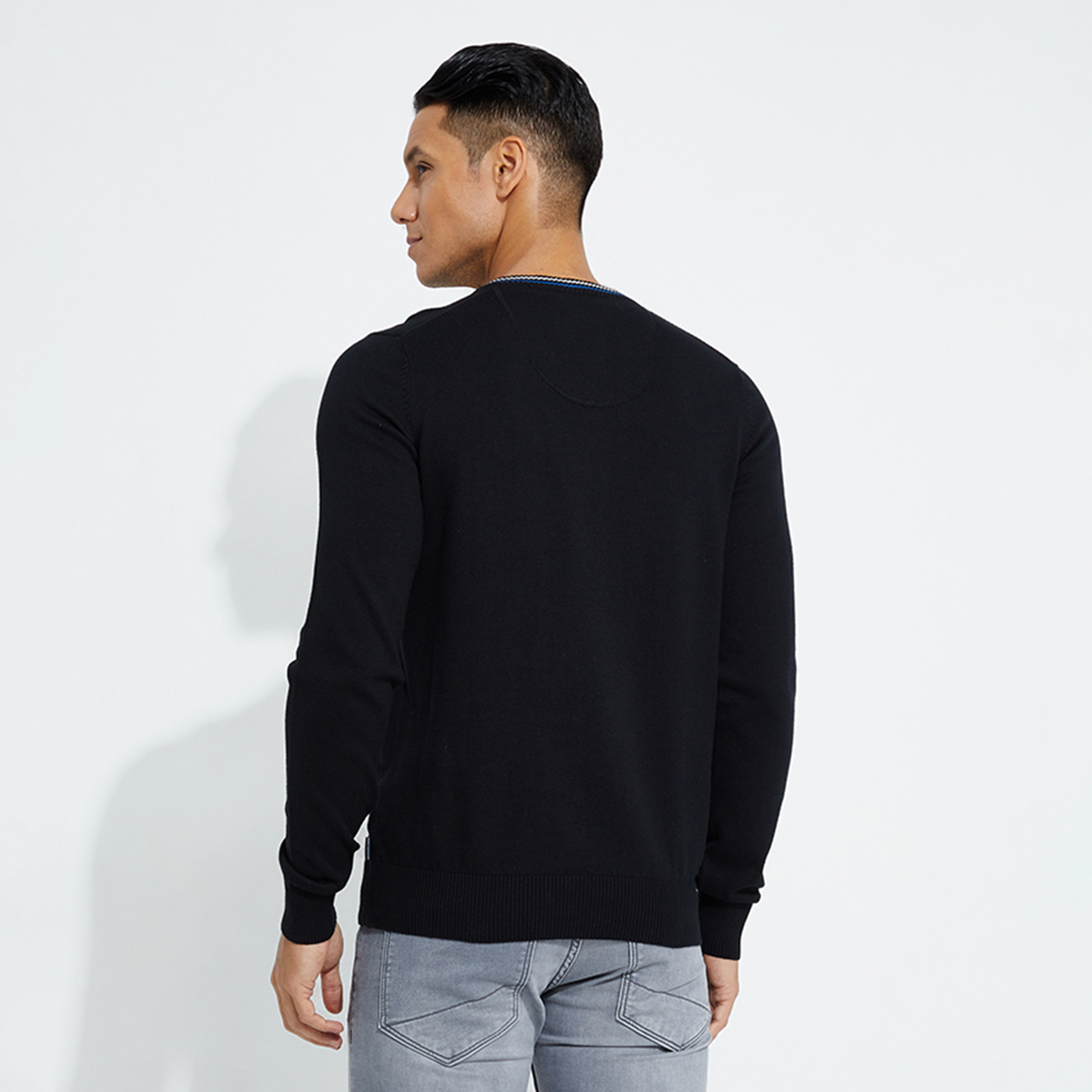 كنزة صوفية من بيفرلي هيلز بولو كلوب بياقة علي شكل وي وأكمام طويلة مع مطرز بشعار-men-clothing-sweatersandpullovers-image-4