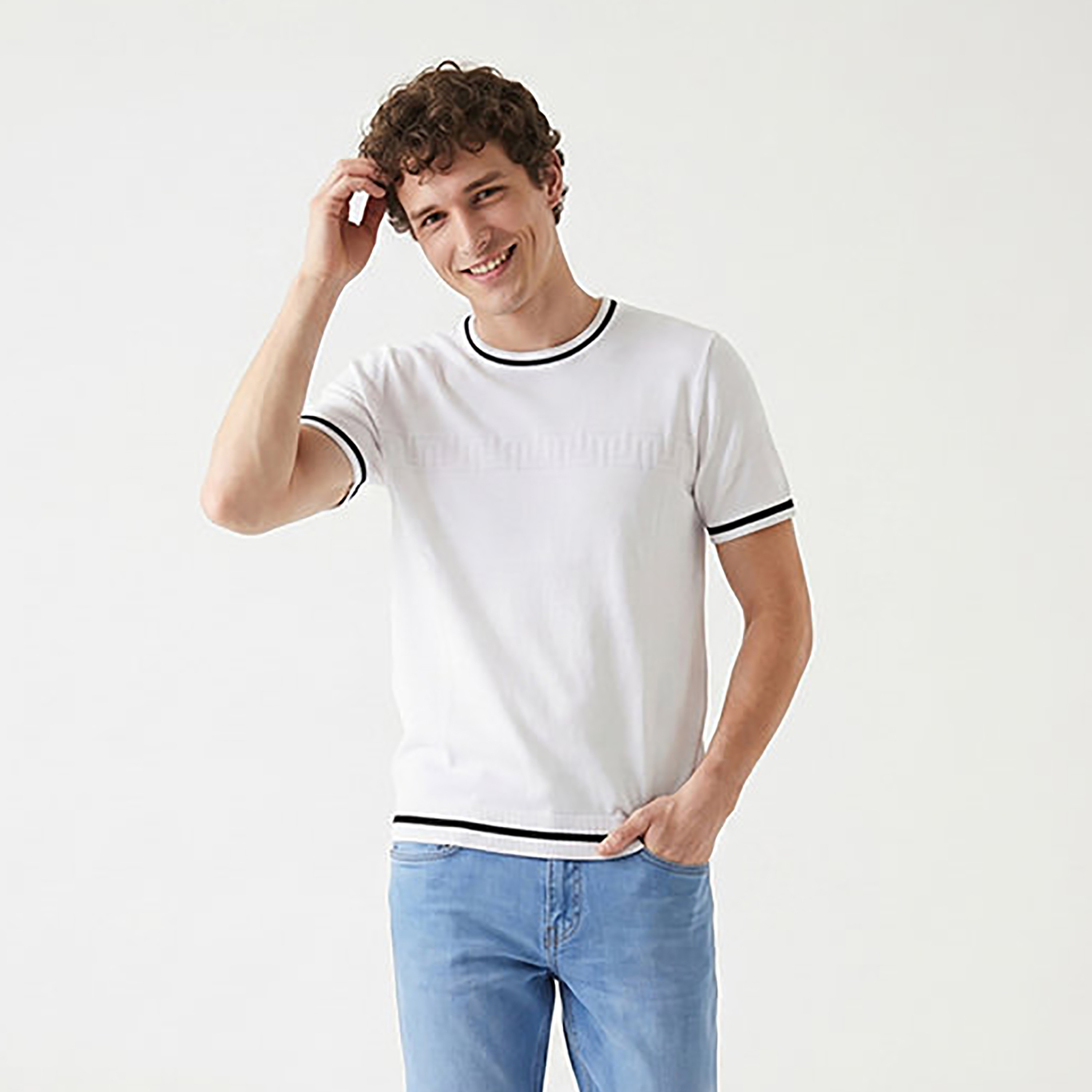 كنزة (بلوفر) للرجال محلمة وبياقة دائرية وأكمام قصيرة من بيفرلي هيلز بولو كلوب-men-clothing-sweatersandpullovers-image-3