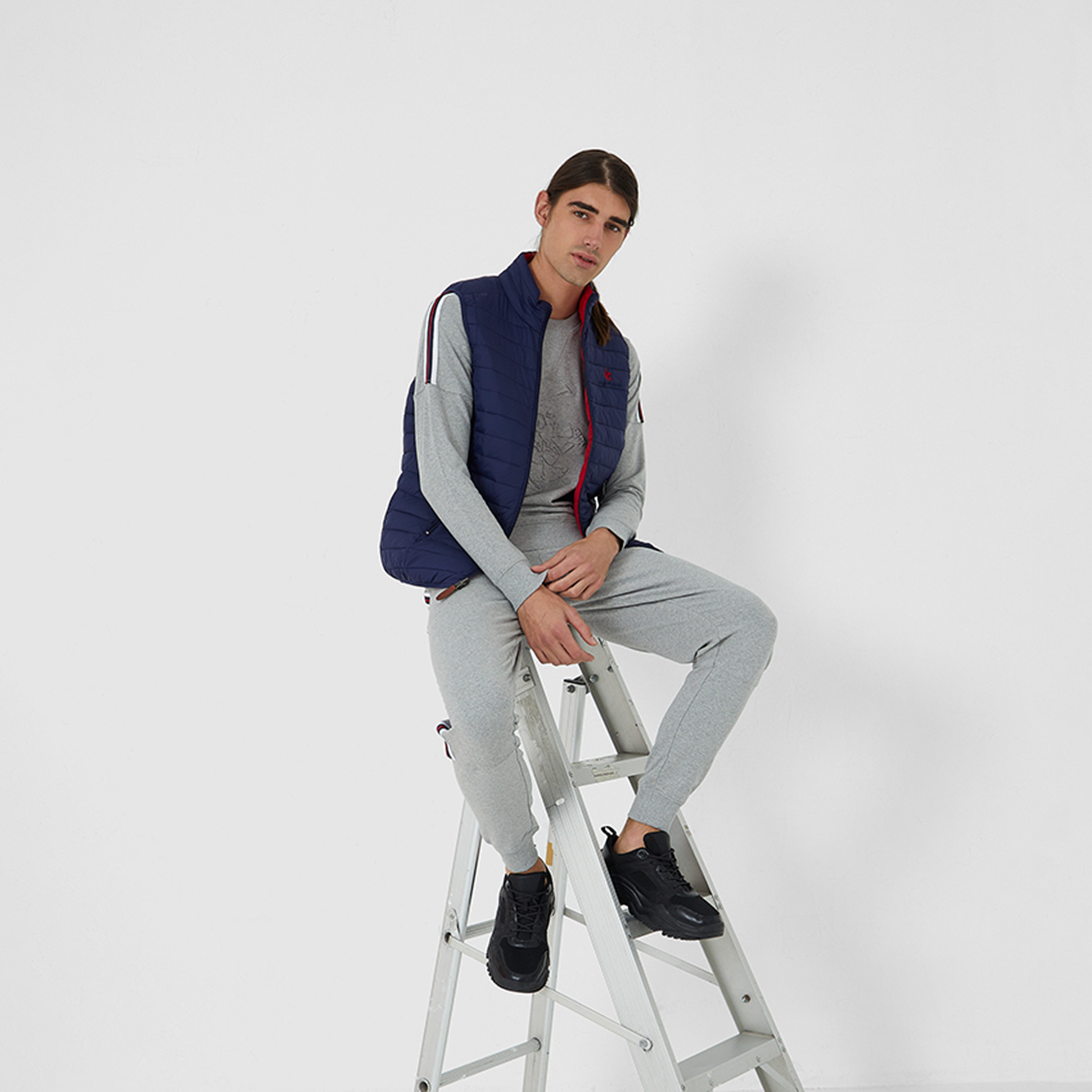 Beverly Hills Polo Club Men's Textured High Neck Quilted Vest-men-clothing-jacketsandblazers-jackets-image-2