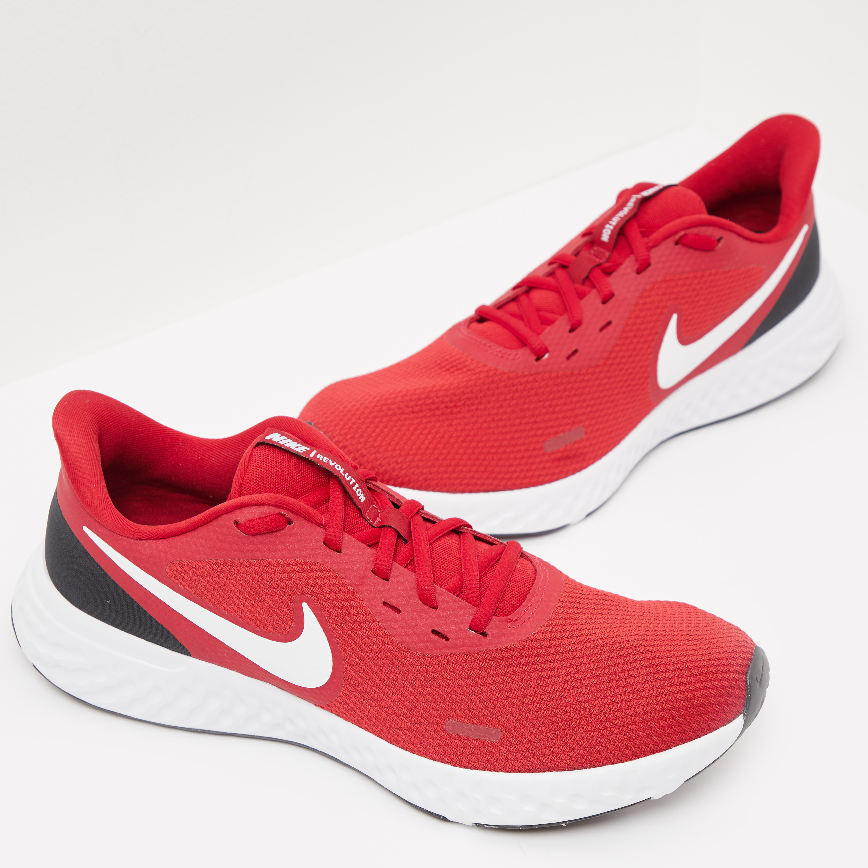 Nike textured lace outlet up shoes