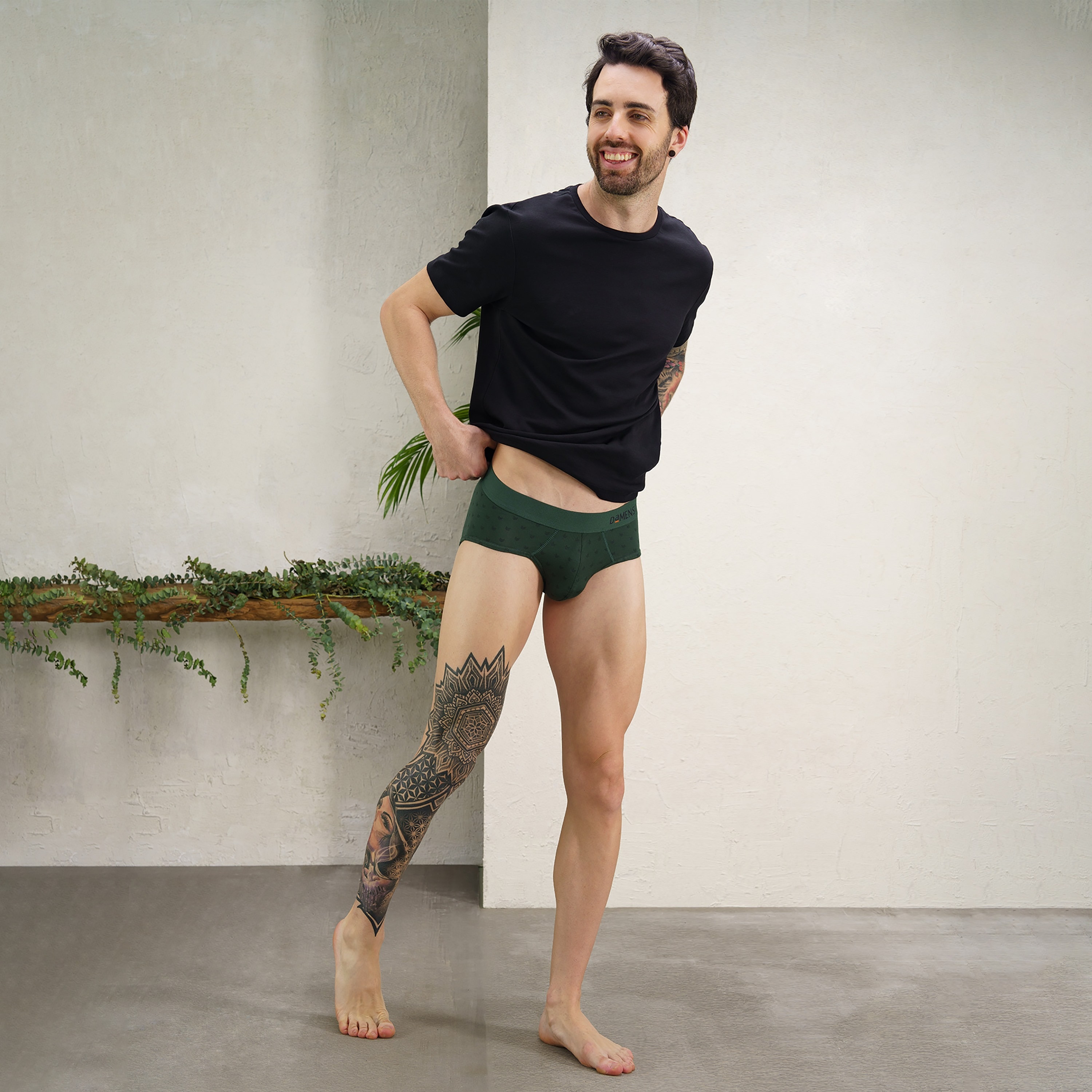 مجموعة دامنش الرجالية المكونة من 3 بريفز ذات مطبوعة مانعة للروائح الكريهة مع ديو سوفت-men-clothing-innerwear-underwear-image-8