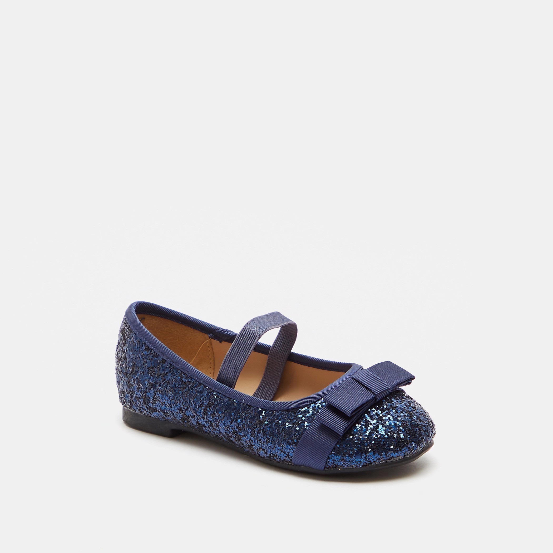 حذاء ماري جين بتفاصيل جليتر وحزام مطّاطي وزينة فيونكة-baby-girls-shoes-closedshoes-image-12