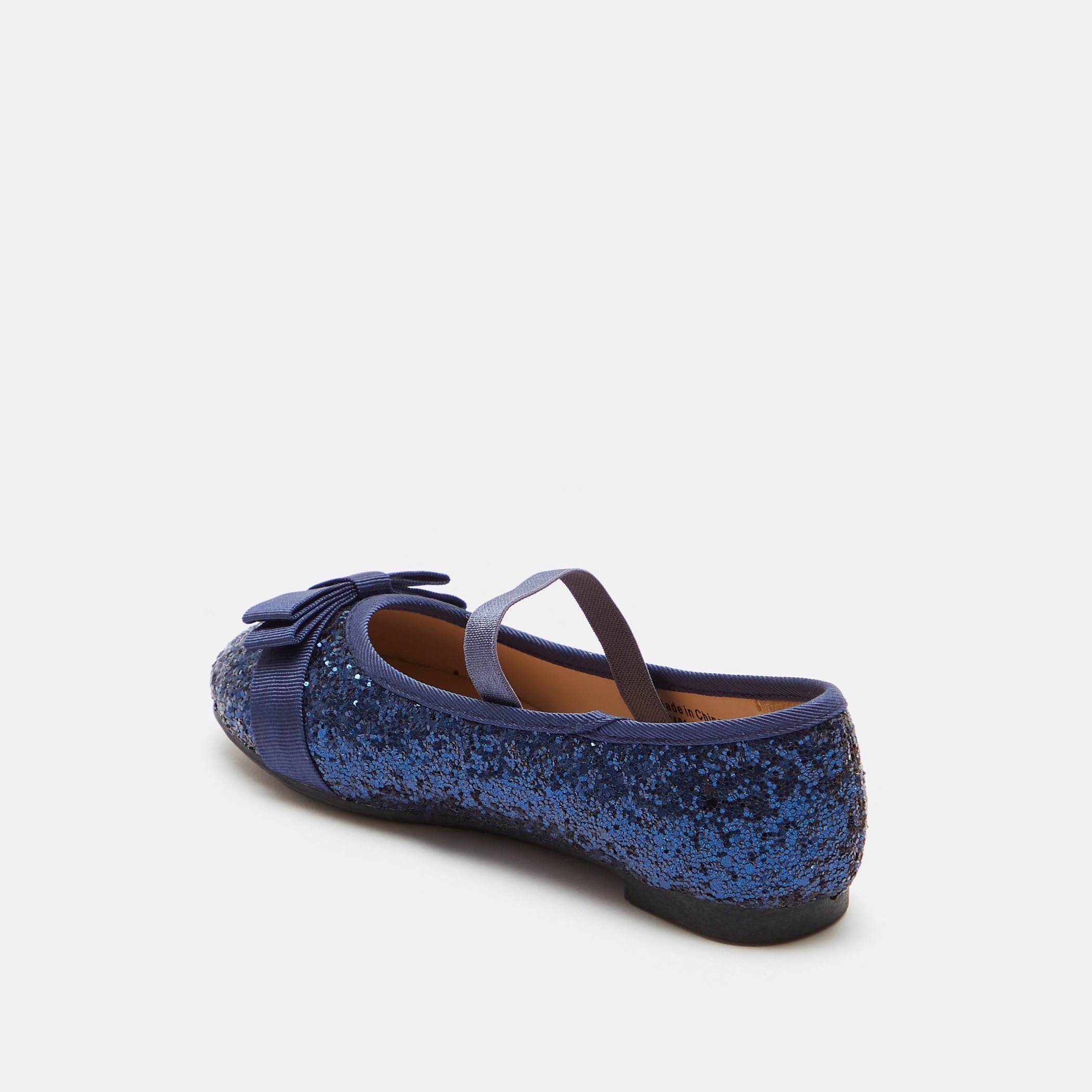 حذاء ماري جين بتفاصيل جليتر وحزام مطّاطي وزينة فيونكة-baby-girls-shoes-closedshoes-image-13