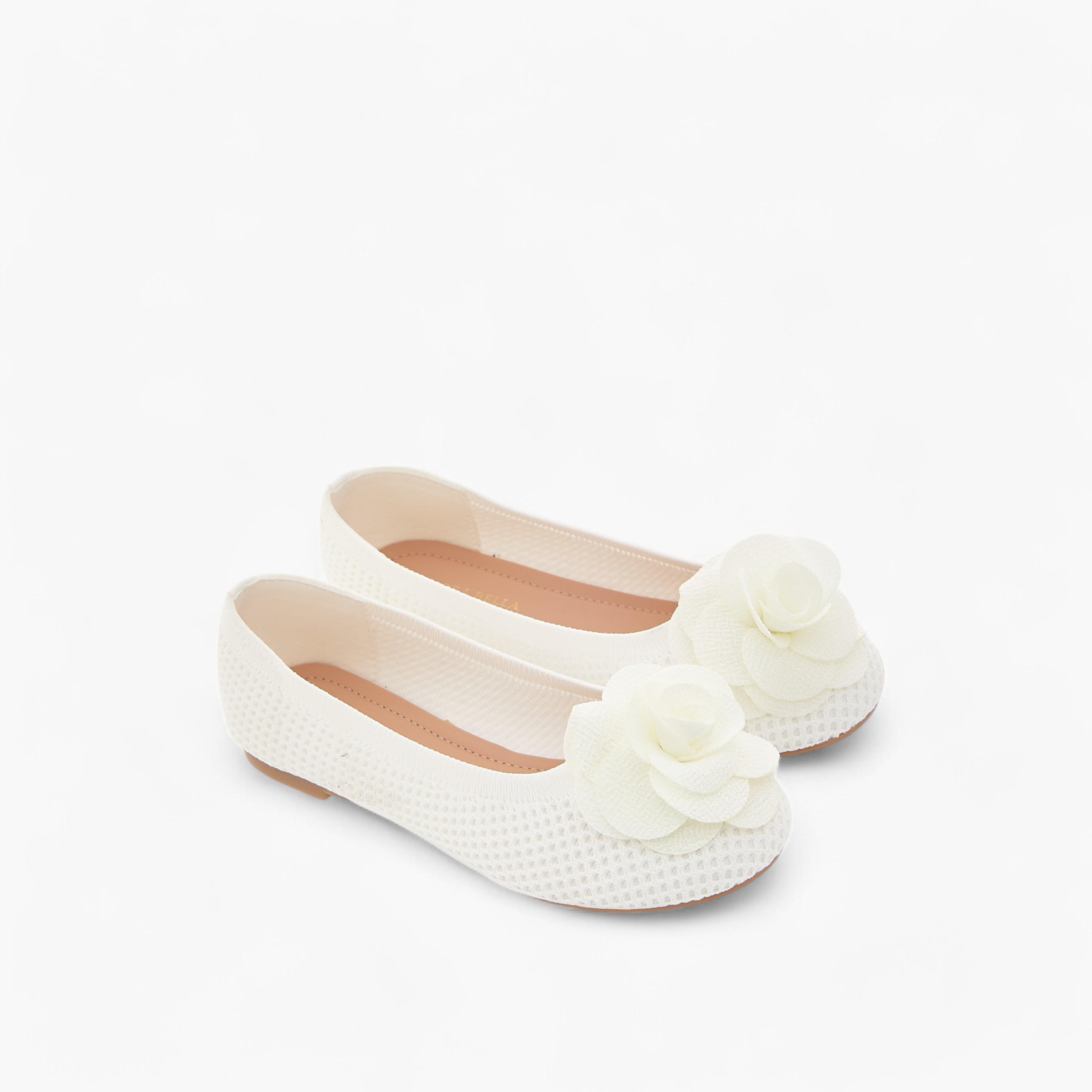 حذاء باليرينا سهل الارتداء بتفاصيل زهرية من فلورا بيلا-girls-shoes-ballerinas-image-1