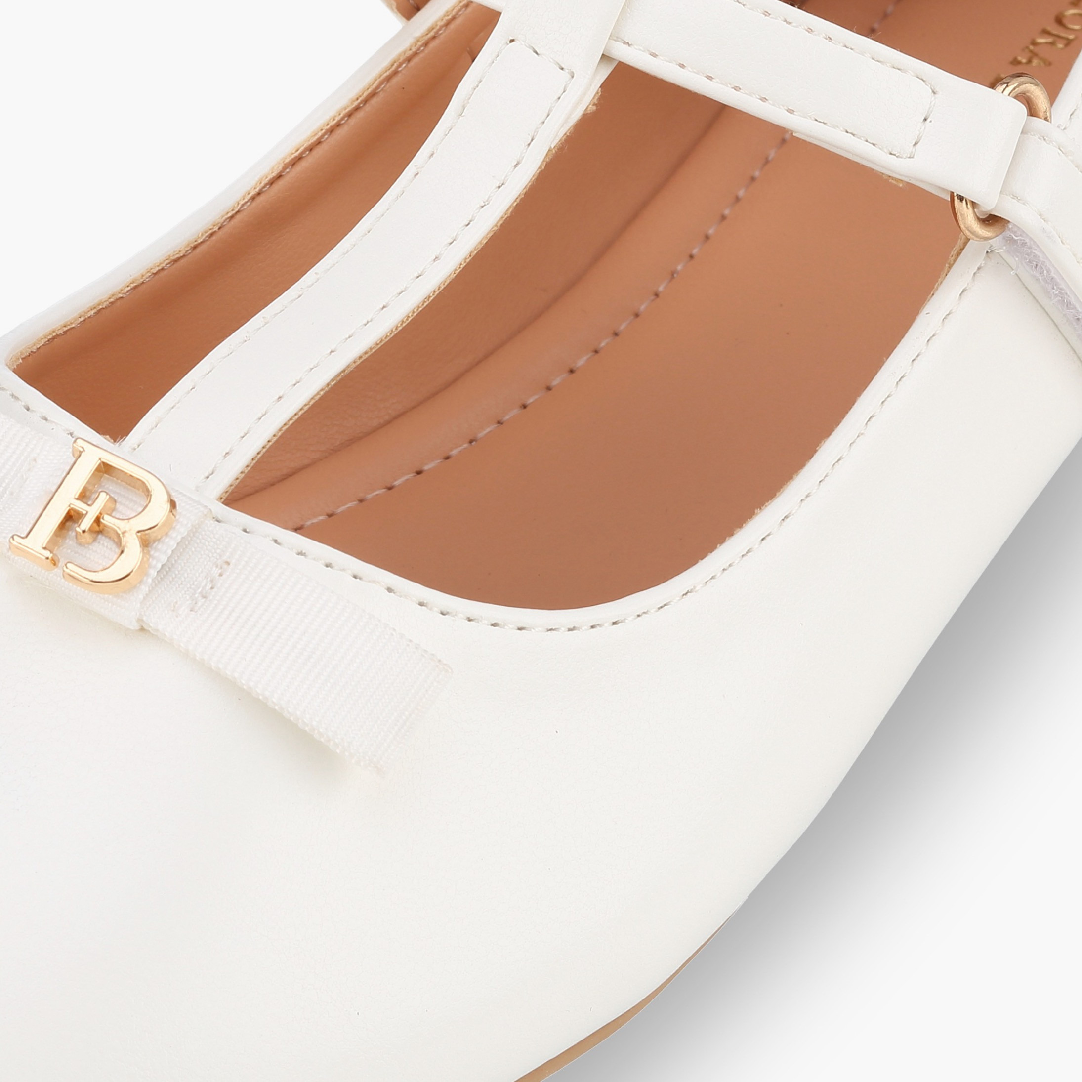 حذاء ماري جين بفيونكة للبنات من فلورا بيلا-girls-shoes-maryjanes-image-6