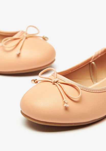 Little Missy Solid Slip-On Round Toe Ballerina Shoes with Bow Accent-Girl%27s Ballerinas-image-3