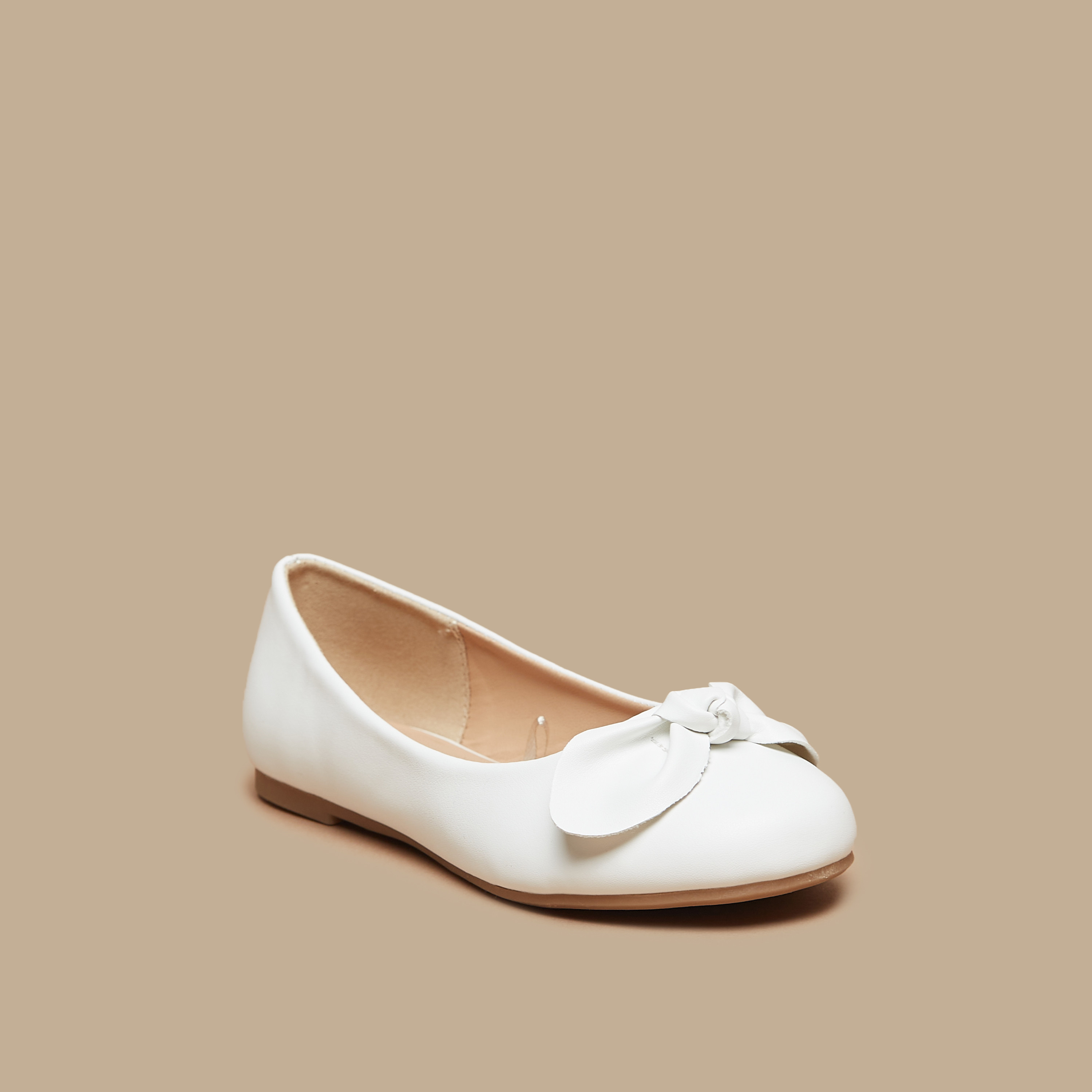 Ladies white flat cheap dress shoes