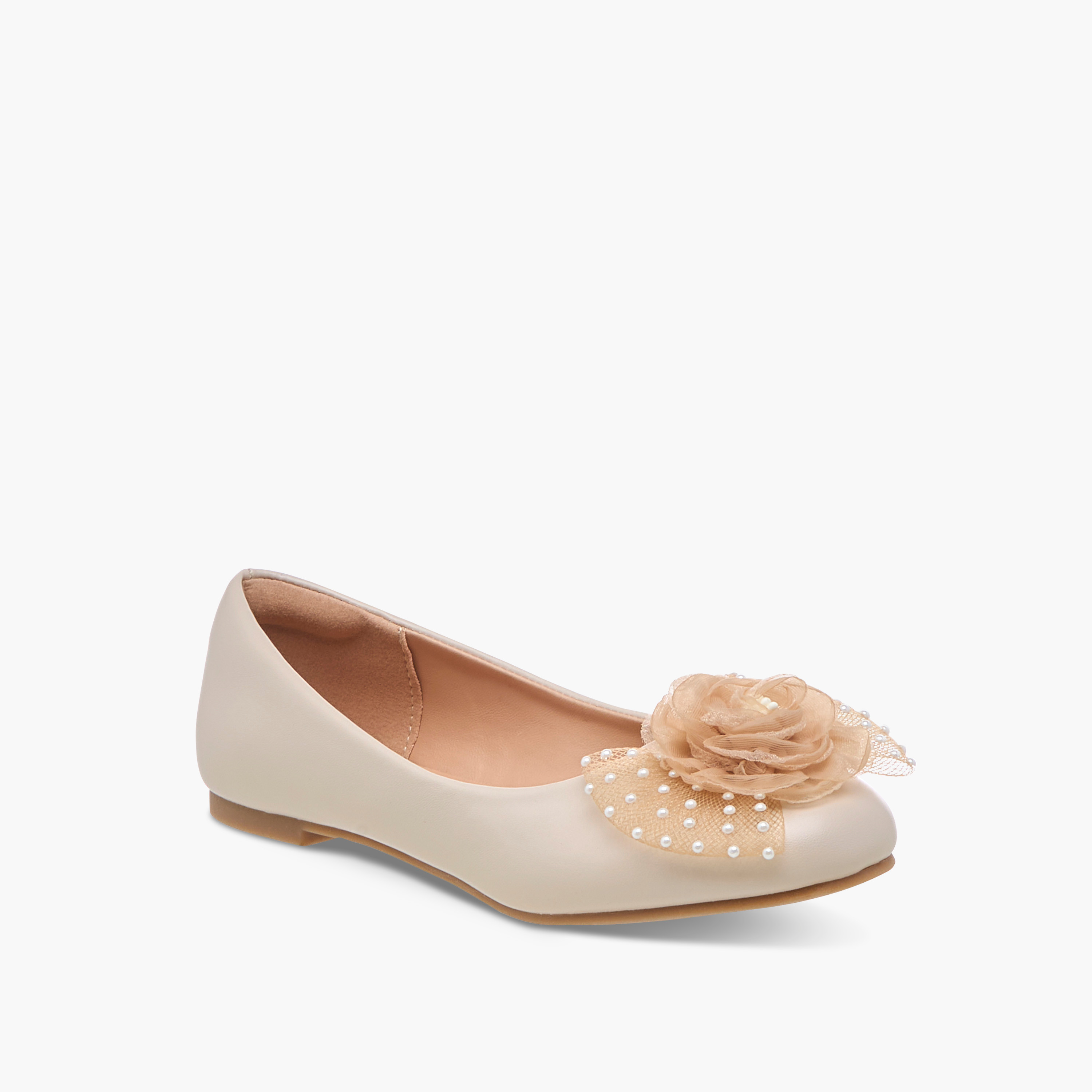 حذاء باليرينا بتزيينات لؤلؤ وزهرة من ليتل ميسي-girls-shoes-ballerinas-image-2