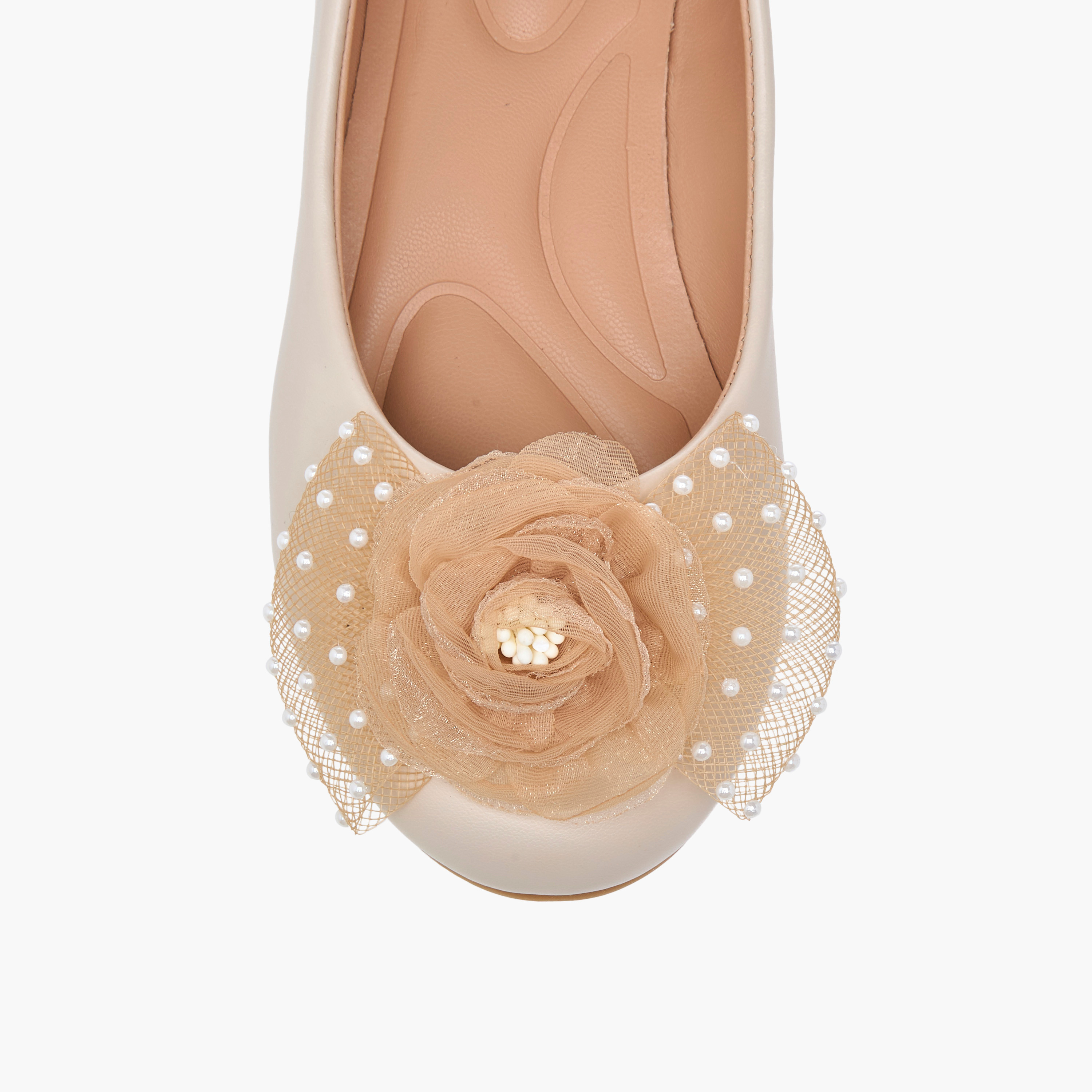حذاء باليرينا بتزيينات لؤلؤ وزهرة من ليتل ميسي-girls-shoes-ballerinas-image-4