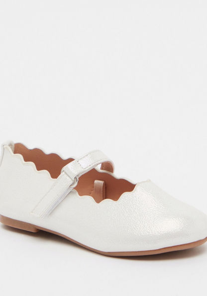 Textured Mary Jane Shoes with Scalloped Outline