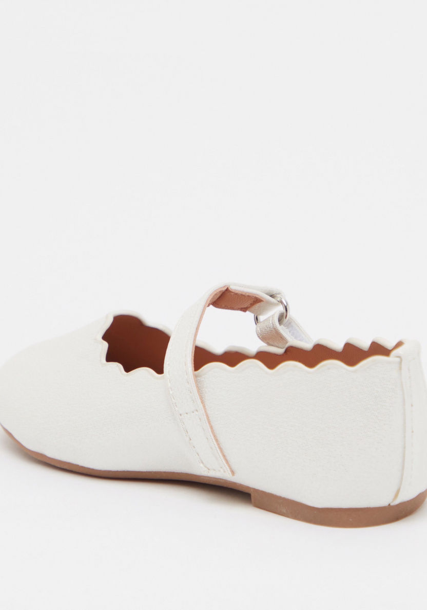 Textured Mary Jane Shoes with Scalloped Outline-Girl%27s Casual Shoes-image-2