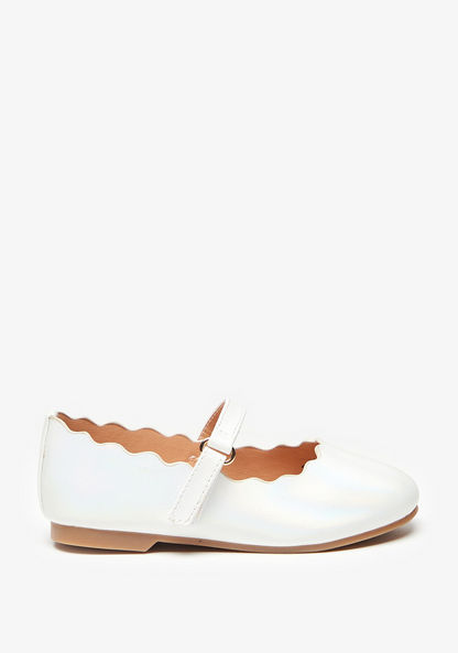 Juniors Scallop Hem Mary Jane Shoes with Hook and Loop Closure