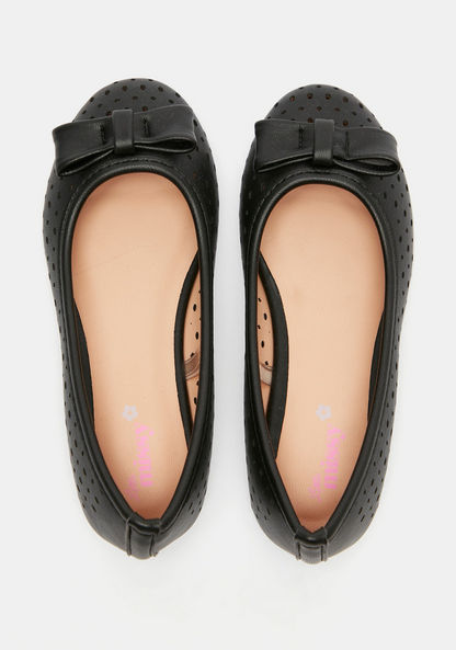 Little Missy Cutwork Detailed Slip-On Round Toe Ballerina Shoes