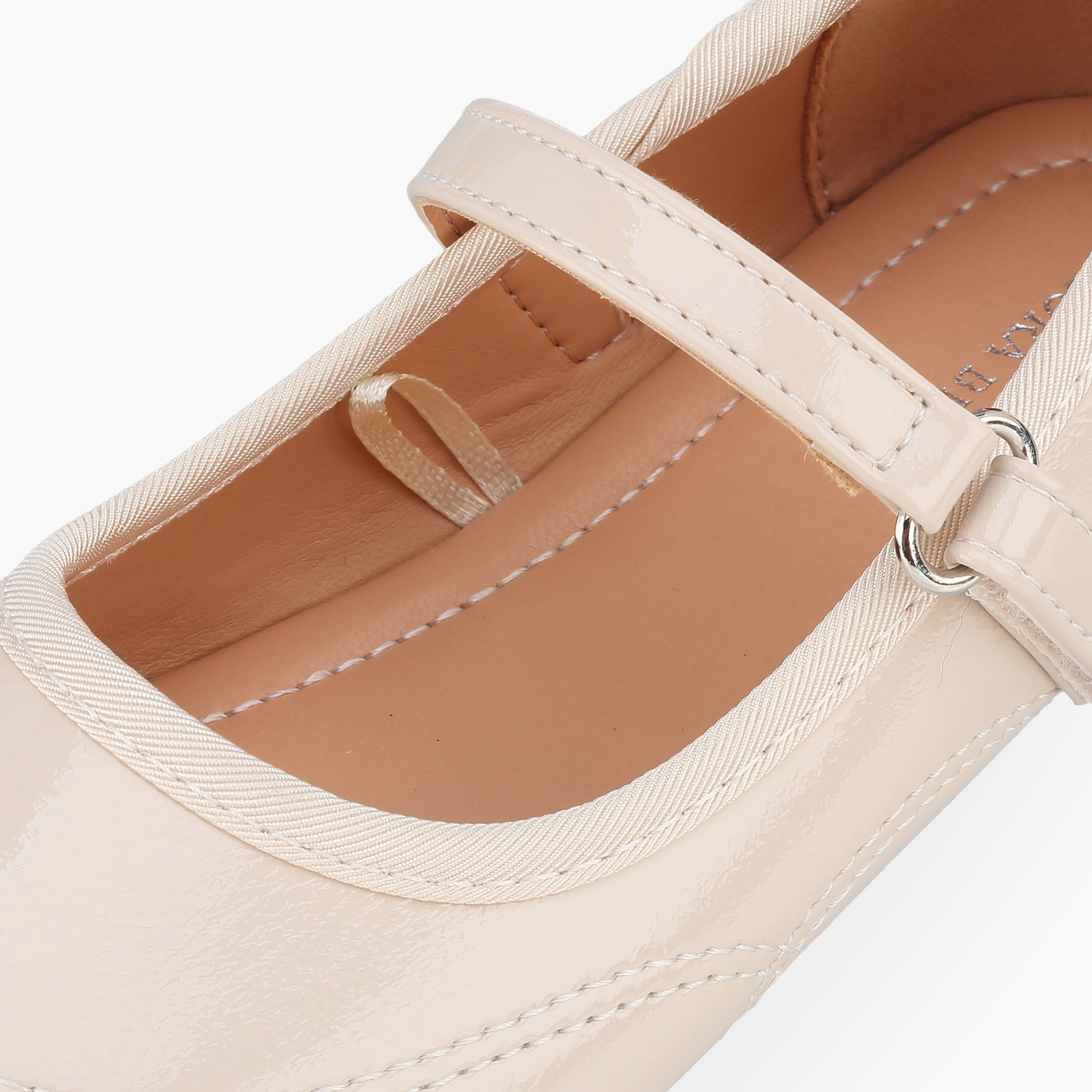 حذاء ماري جين بشريط إغلاق لاصق للبنات من فلورا بيلا-girls-shoes-maryjanes-image-12