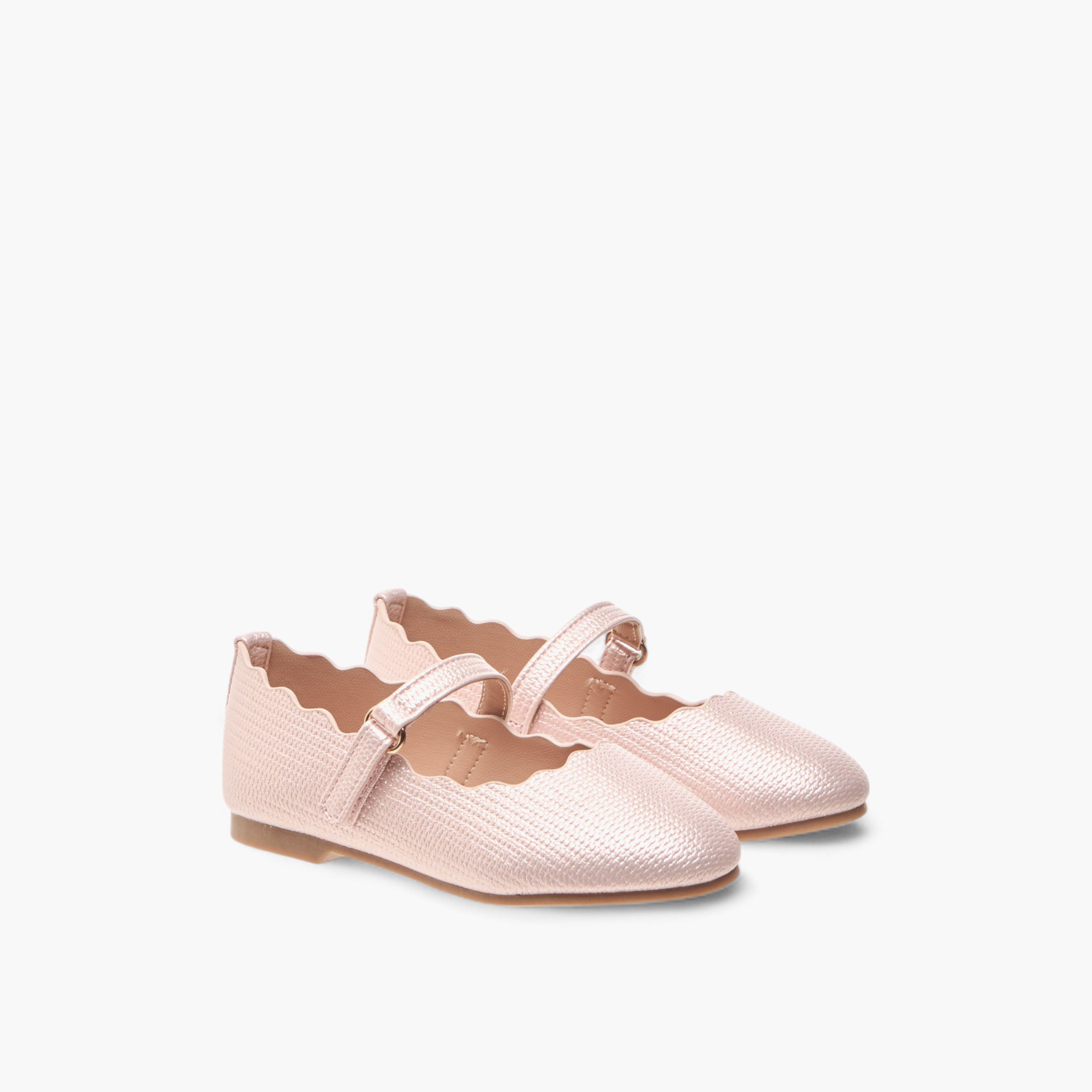 حذاء باليرينا بتفاصيل صدفية وشريط إغلاق من جونيورز-girls-shoes-maryjanes-image-1