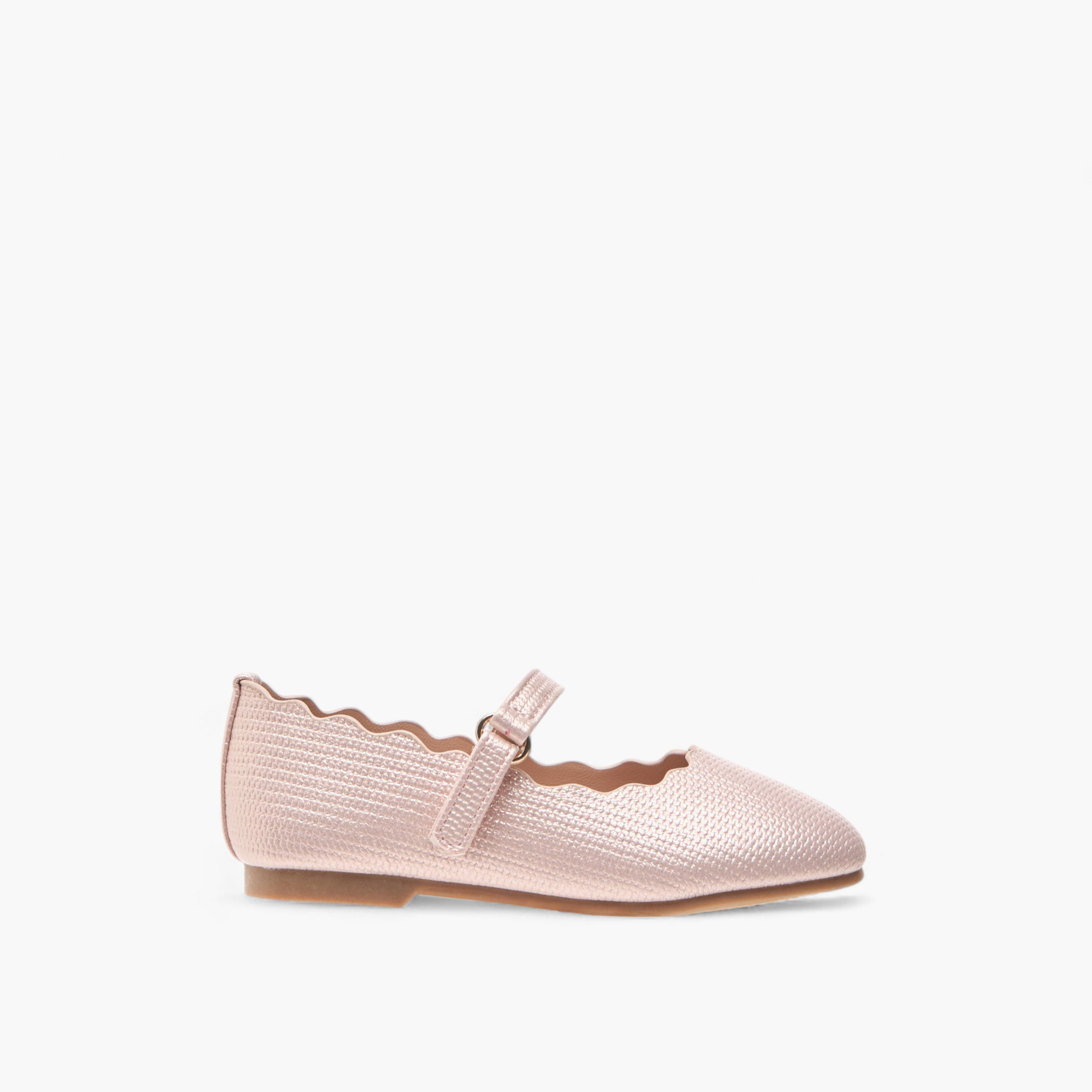 حذاء باليرينا بتفاصيل صدفية وشريط إغلاق من جونيورز-girls-shoes-maryjanes-image-3