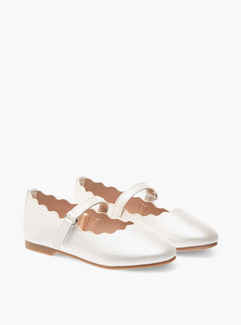حذاء باليرينا بتفاصيل صدفية وشريط إغلاق من جونيورز-girls-shoes-maryjanes-image-1