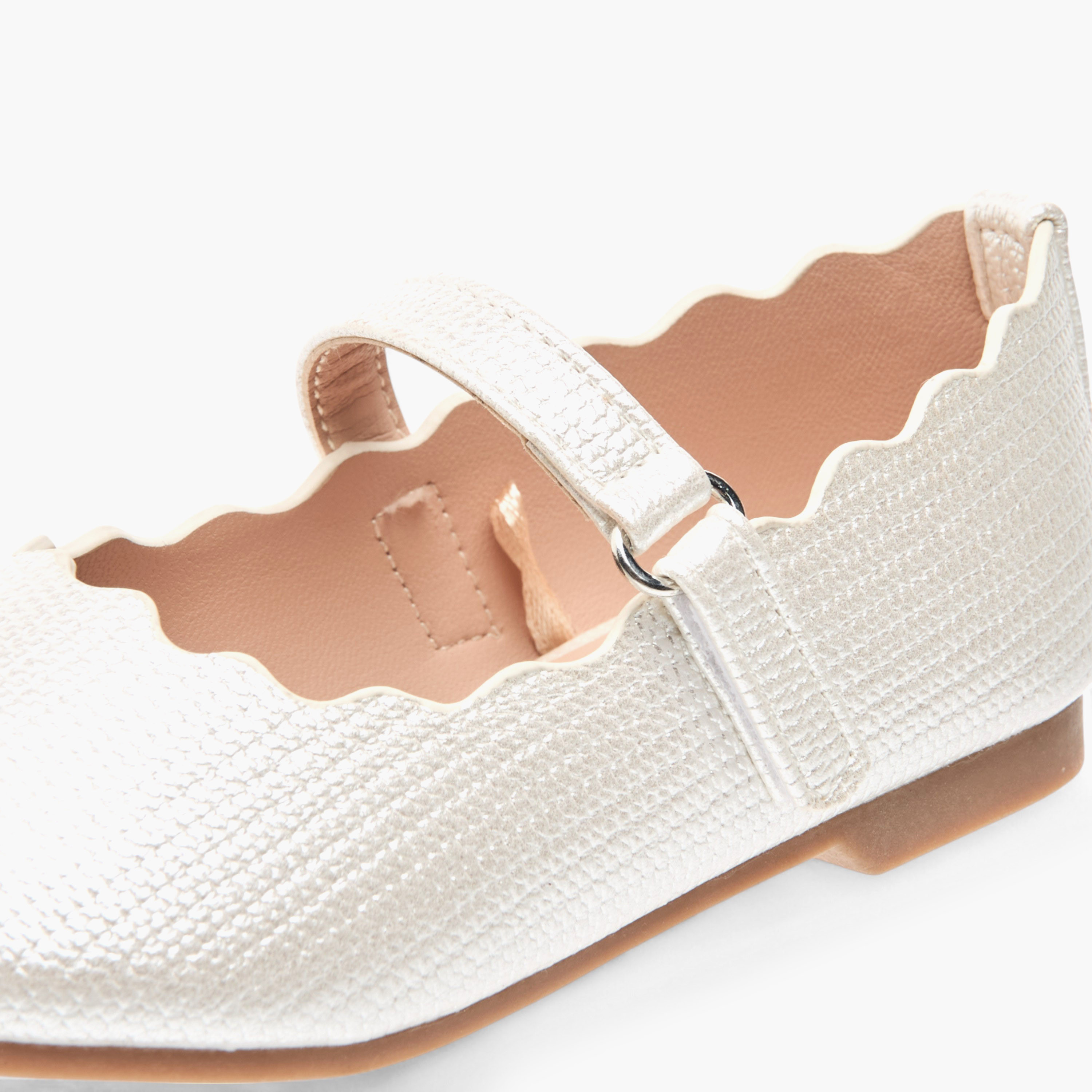 حذاء باليرينا بتفاصيل صدفية وشريط إغلاق من جونيورز-girls-shoes-maryjanes-image-6