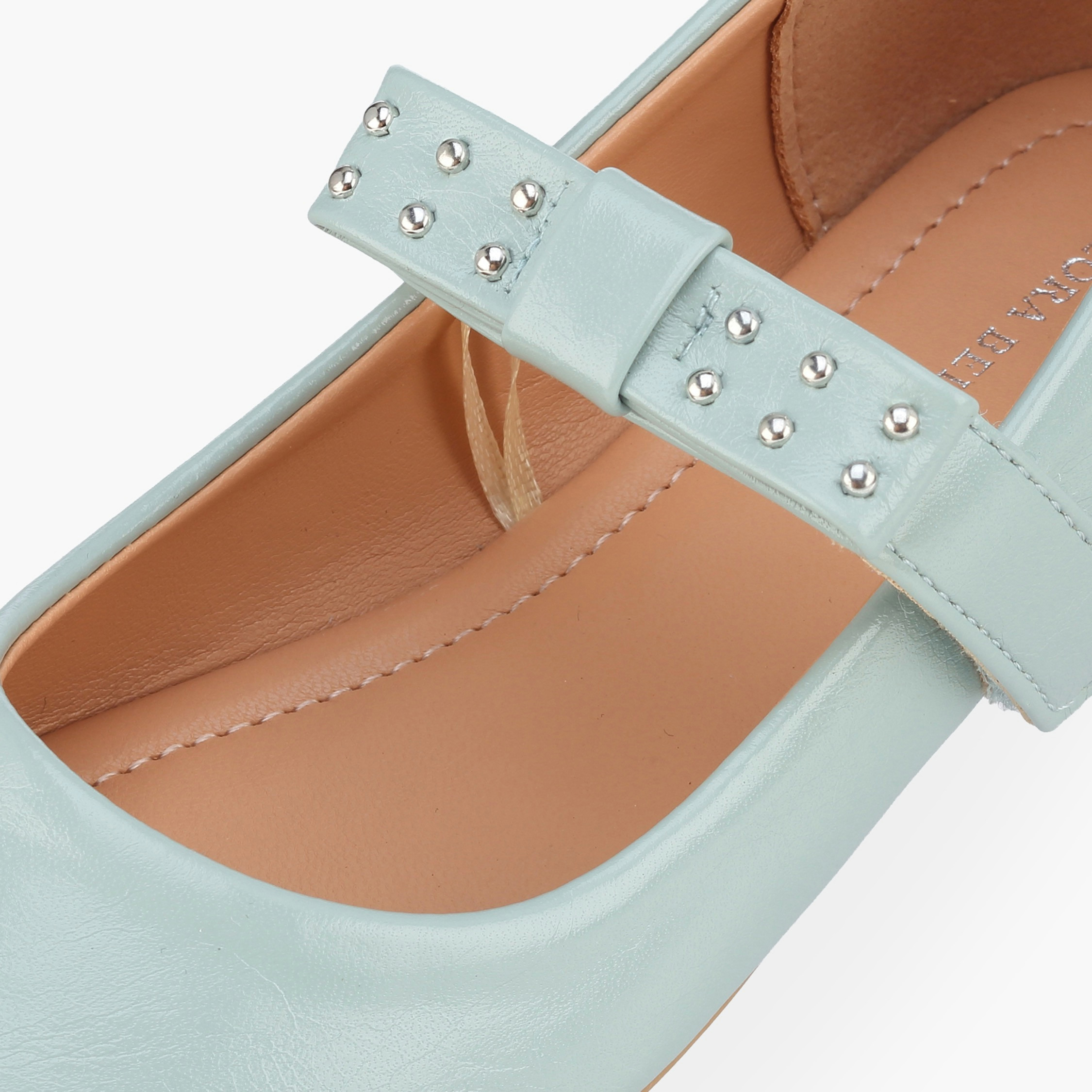 حذاء ماري جين بشريط إغلاق لاصق للبنات من فلورا بيلا-girls-shoes-maryjanes-image-6