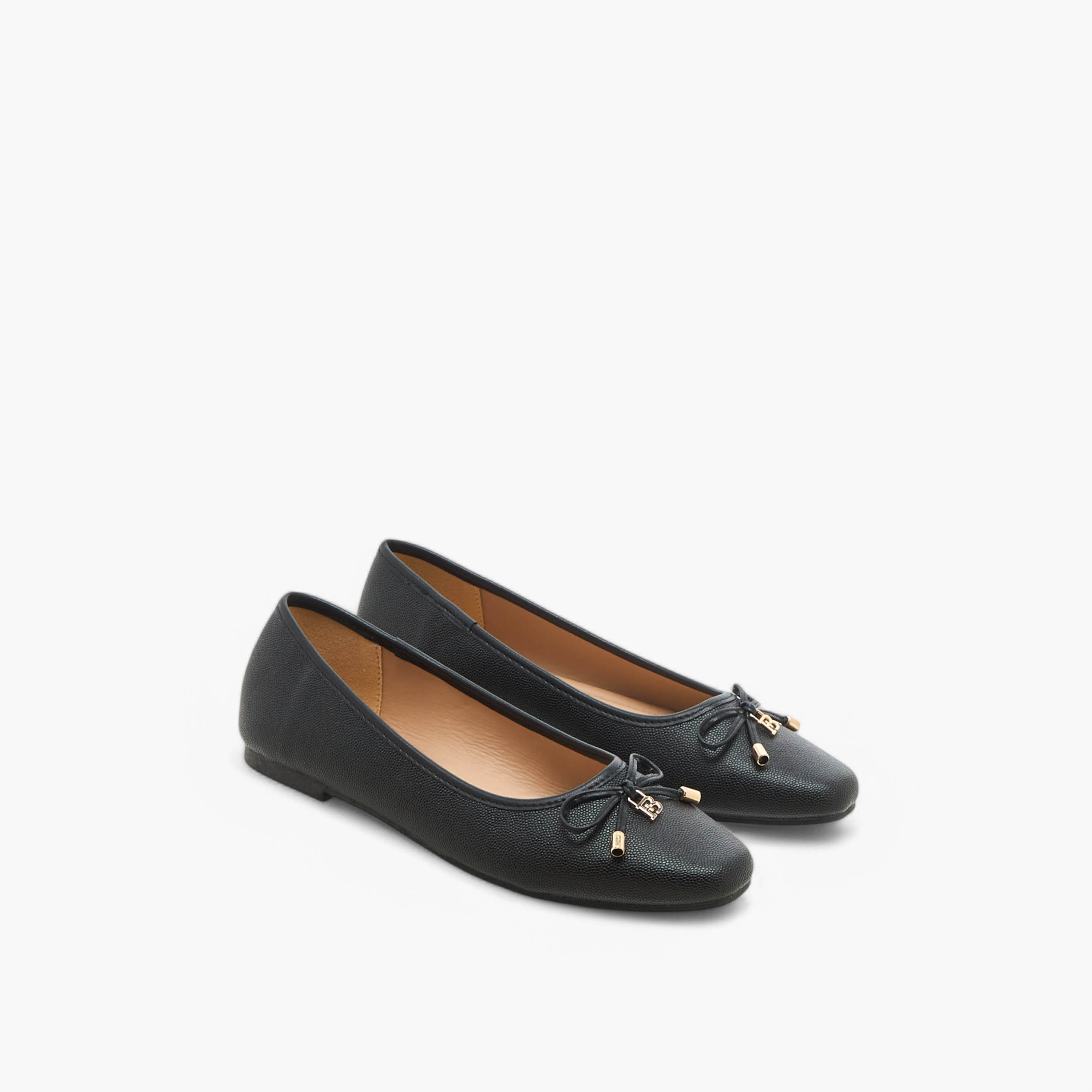 حذاء باليرينا بارز الملمس وسهل الارتداء بزينة فيونكة من فلورا بيلا-women-shoes-flats-ballerinas-image-1