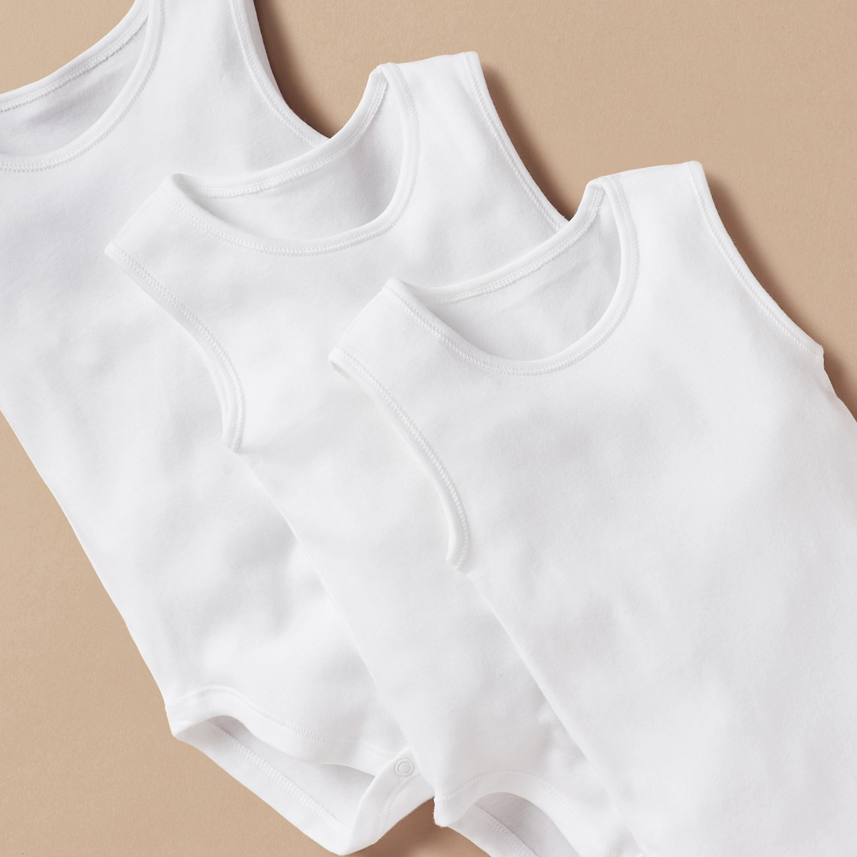 بودي سوت سادة دون أكمام من جونيورز - طقم من 3 قطع-baby-boys-clothing-multipacks-image-2