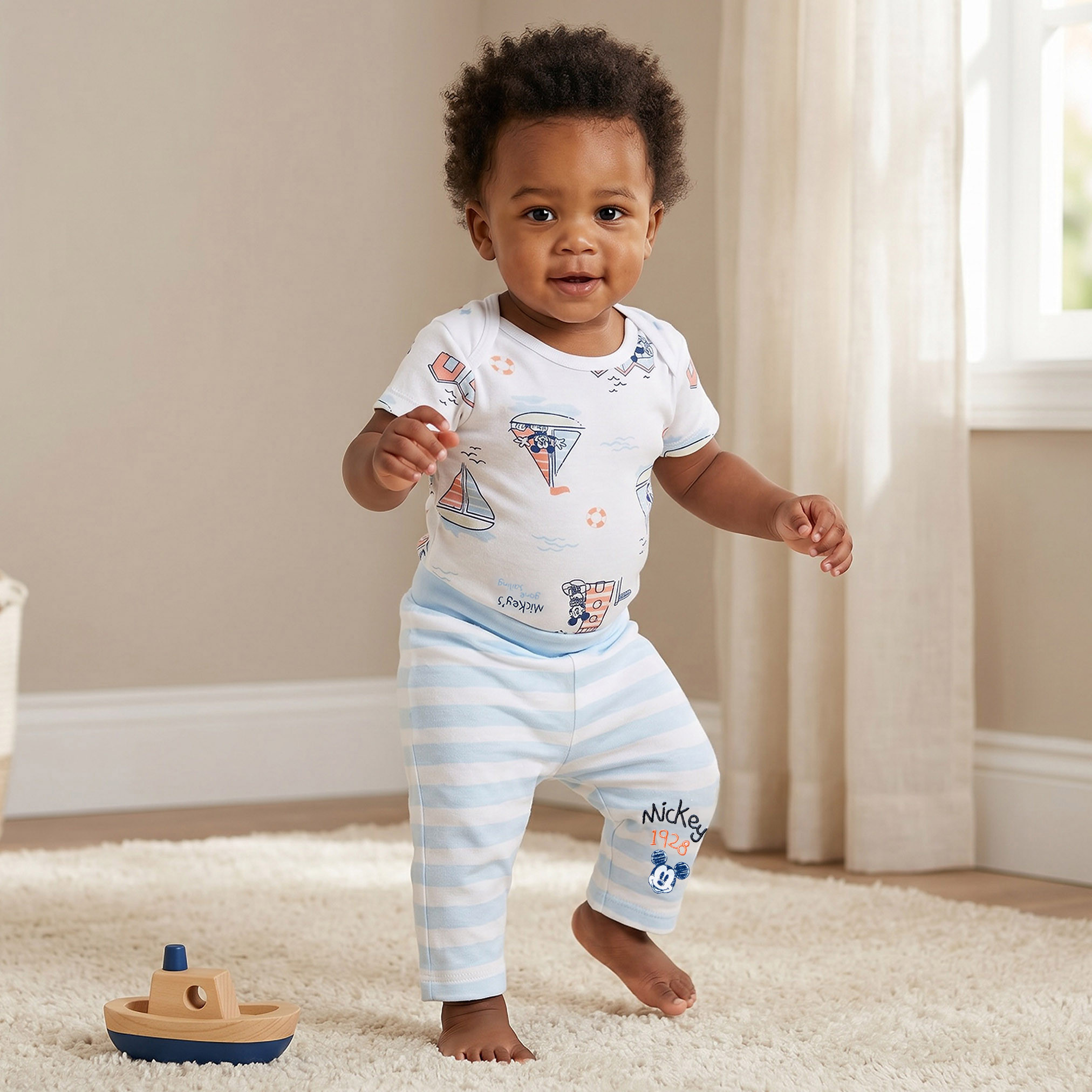 Disney Round Neck Short Sleeves Bodysuit and Leggings with Mickey Mouse Graphic Print-baby-boys-clothing-setsandcoords-image-1