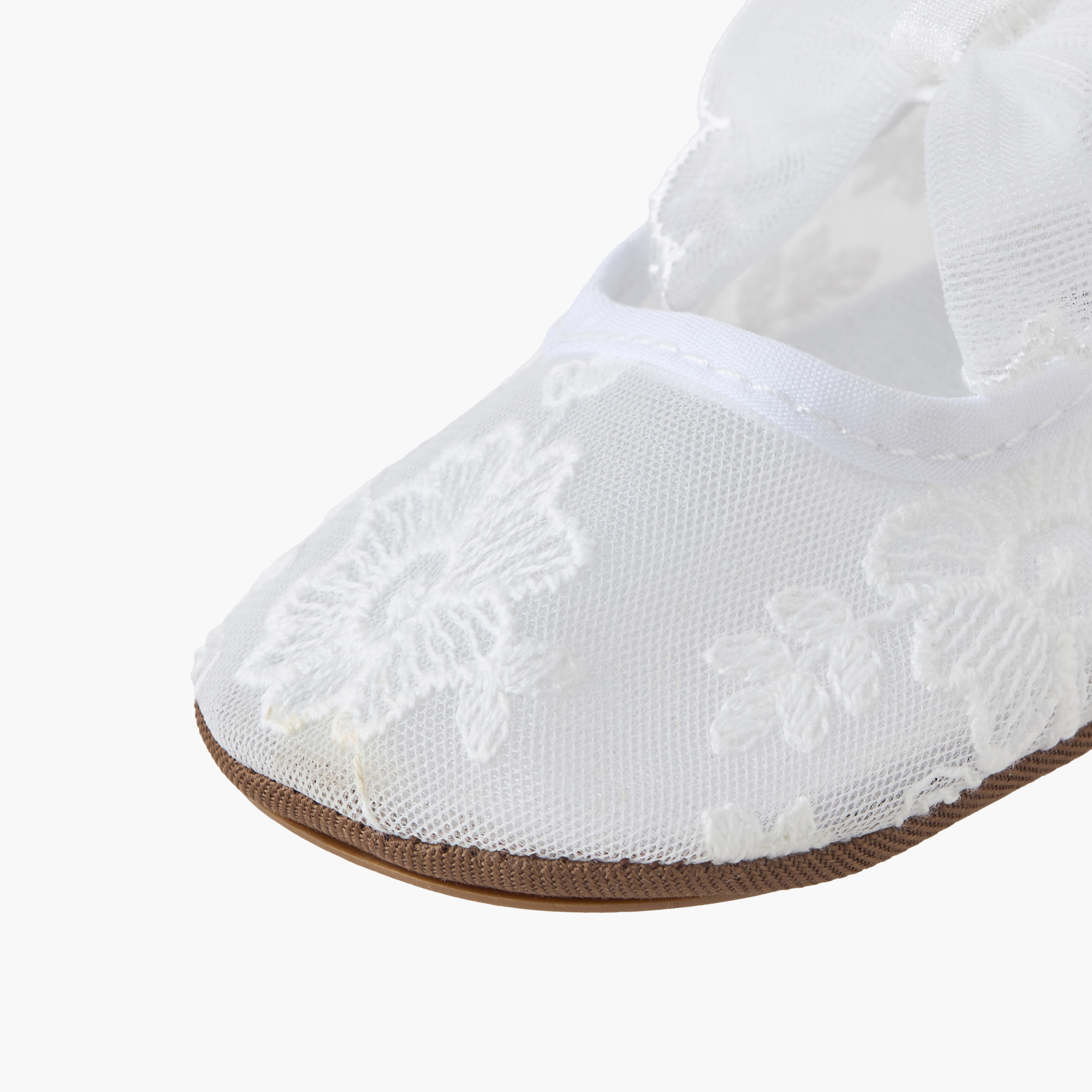 حذاء مطرز بحزام مطاطي من جيجلز-baby-girls-shoes-booties-image-7
