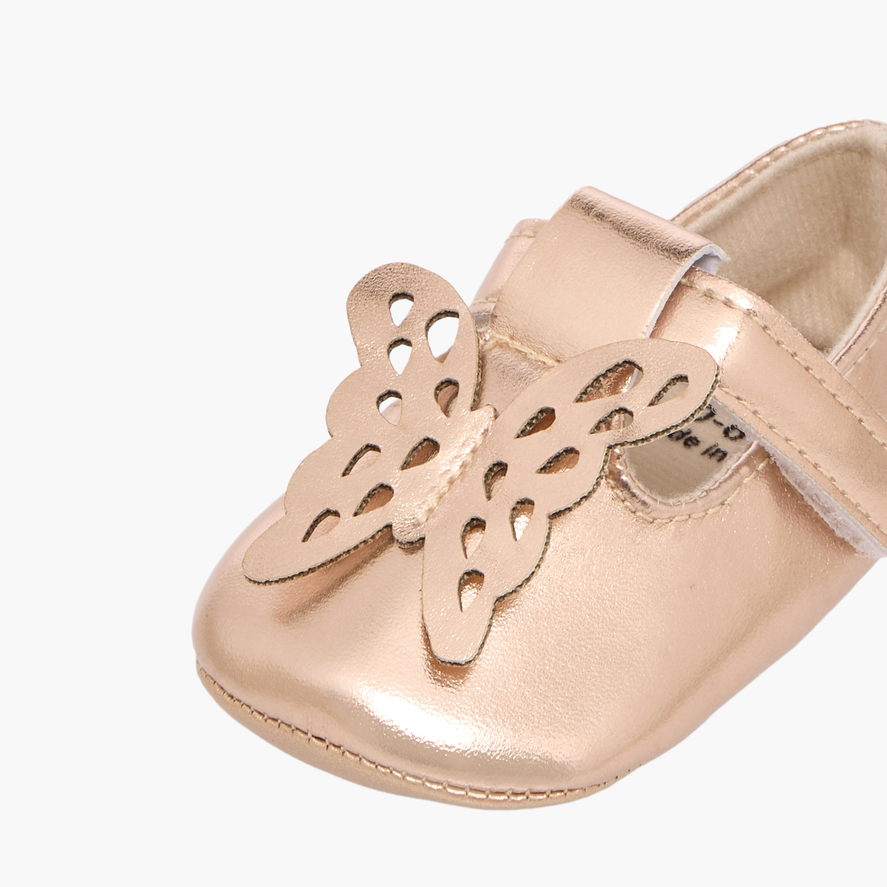 بوت بشريط إغلاق لاصق وزخارف فراشة من جيجلز-baby-girls-shoes-booties-image-2