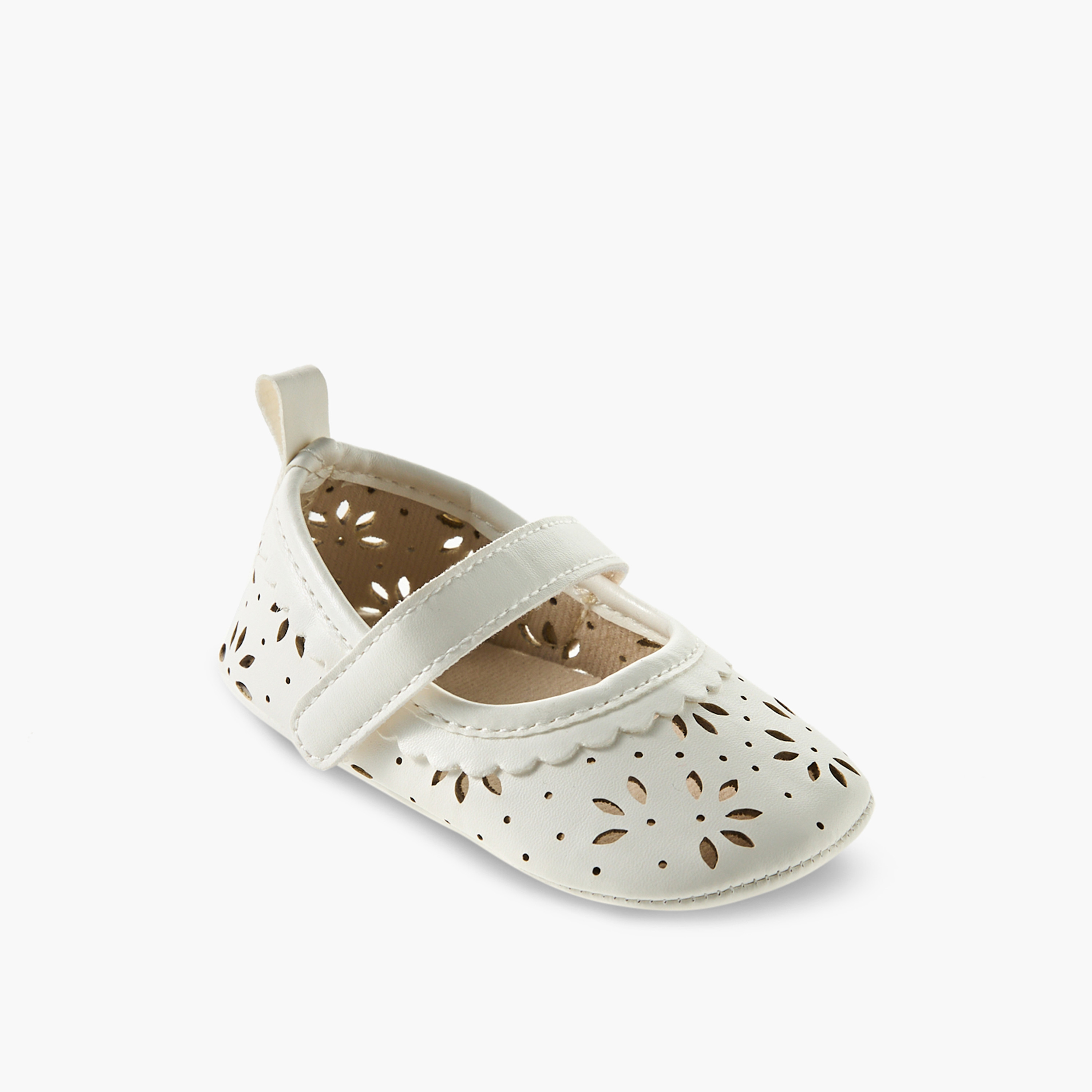 بوت بتصميم مثقب وشريط إغلاق من جونيورز-baby-girls-shoes-booties-image-2