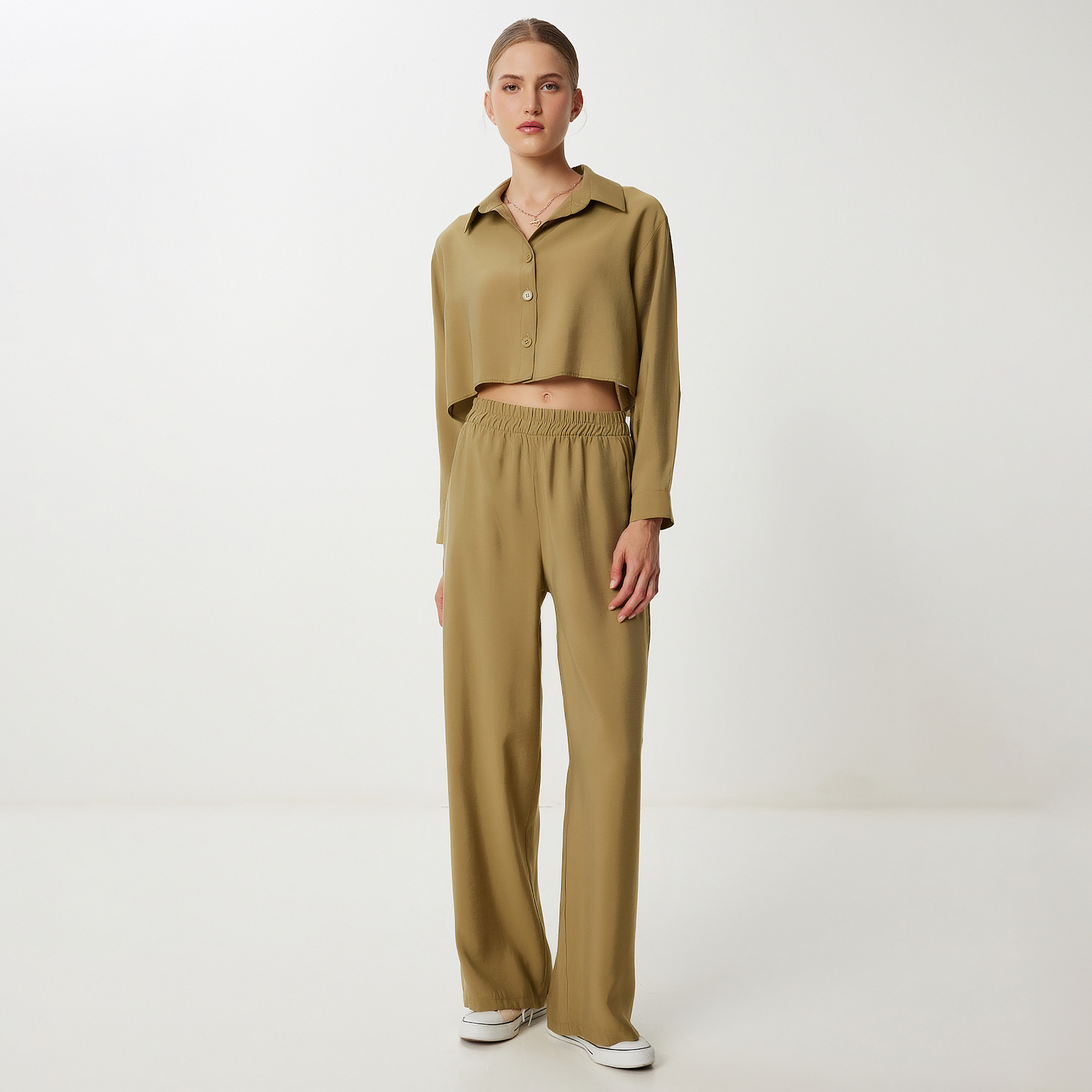 طقم قميص وسراويل نسائية بياقة زيتونية بياقة أخضر زيتوني من Happiness في إسطنبول-women-clothing-coordsets-image-1