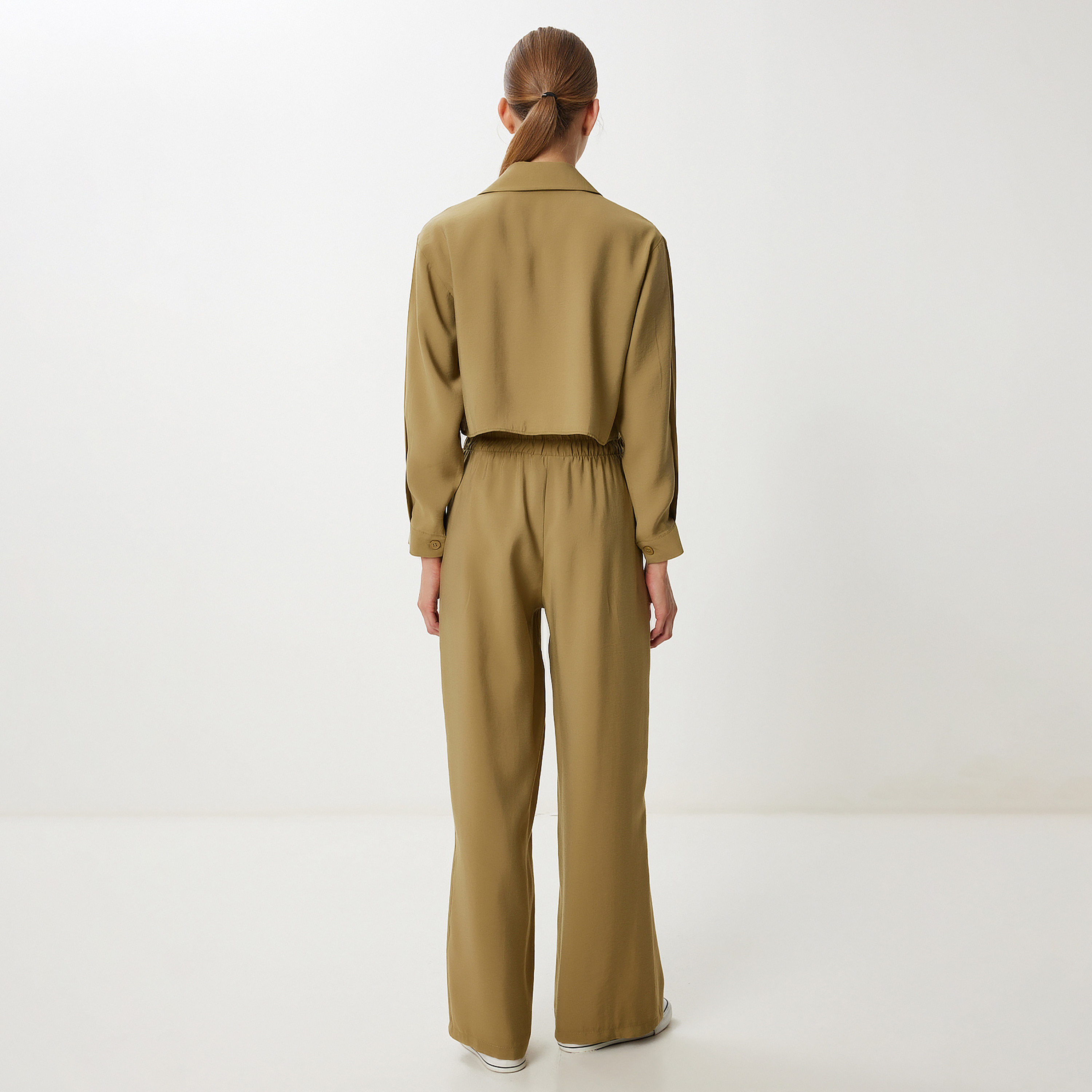 طقم قميص وسراويل نسائية بياقة زيتونية بياقة أخضر زيتوني من Happiness في إسطنبول-women-clothing-coordsets-image-3