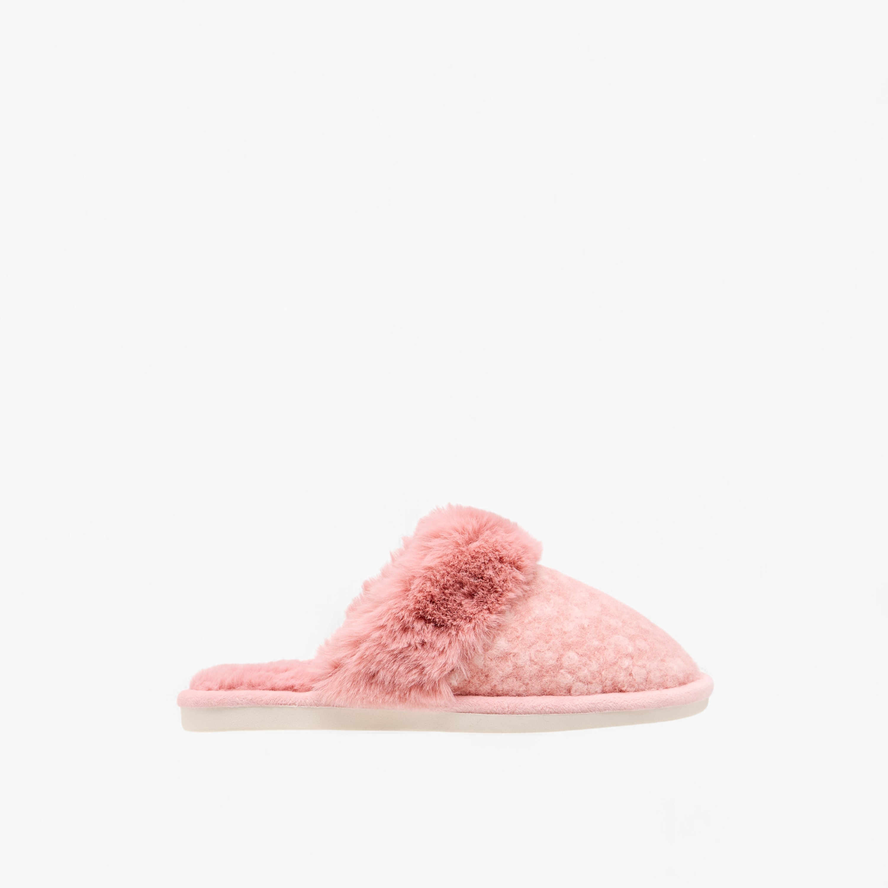 شبشب غرفة نوم فرو صناعي بمقدمة مغلقة من لو كونفورت-women-shoes-bedroomslippers-image-2