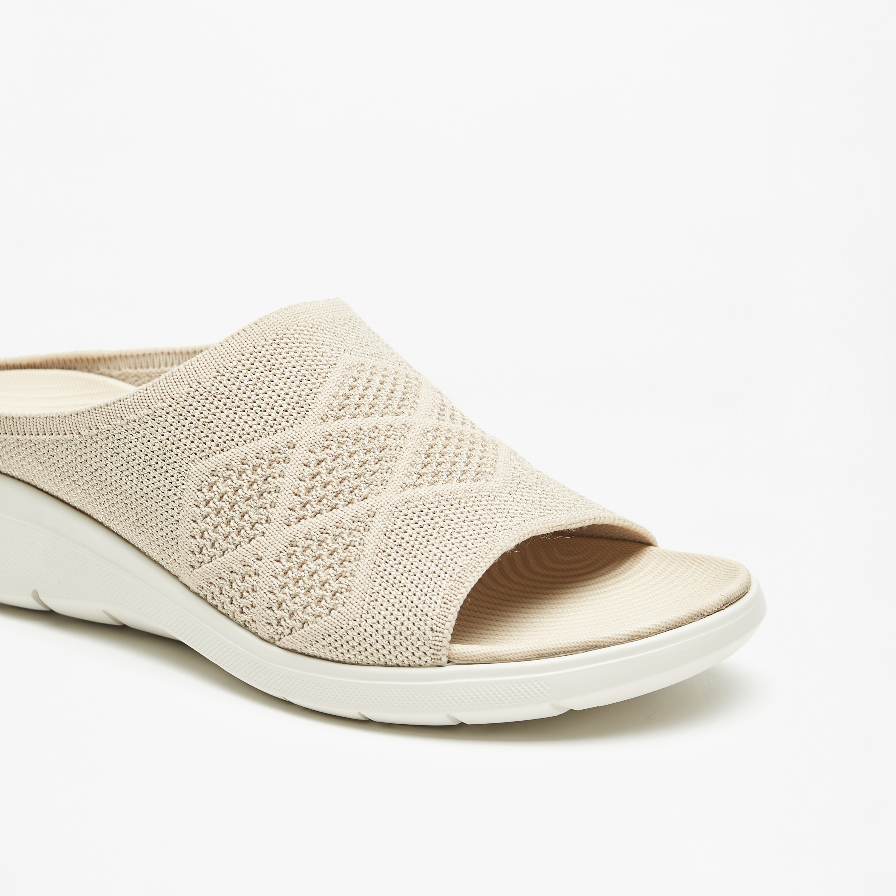 صندل خفيف مريح بارز الملمس من فلورا بيلا-women-shoes-sandals-heeled-image-5