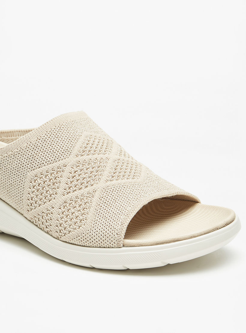صندل خفيف مريح بارز الملمس من فلورا بيلا-women-shoes-sandals-heeled-image-5