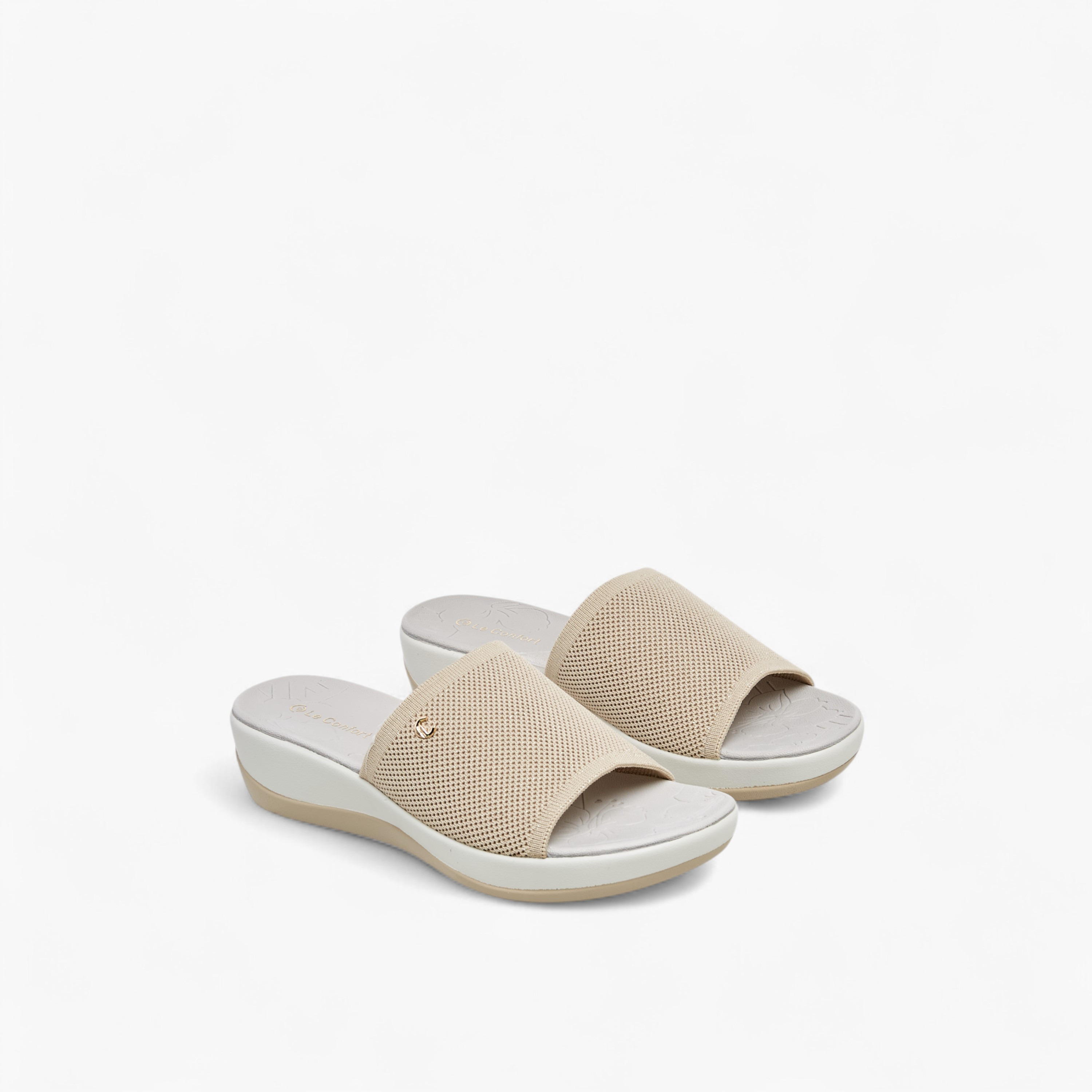 صندل مريح سهل الارتداء فلاي نيت من لو كونفورت-women-shoes-sandals-heeled-image-1