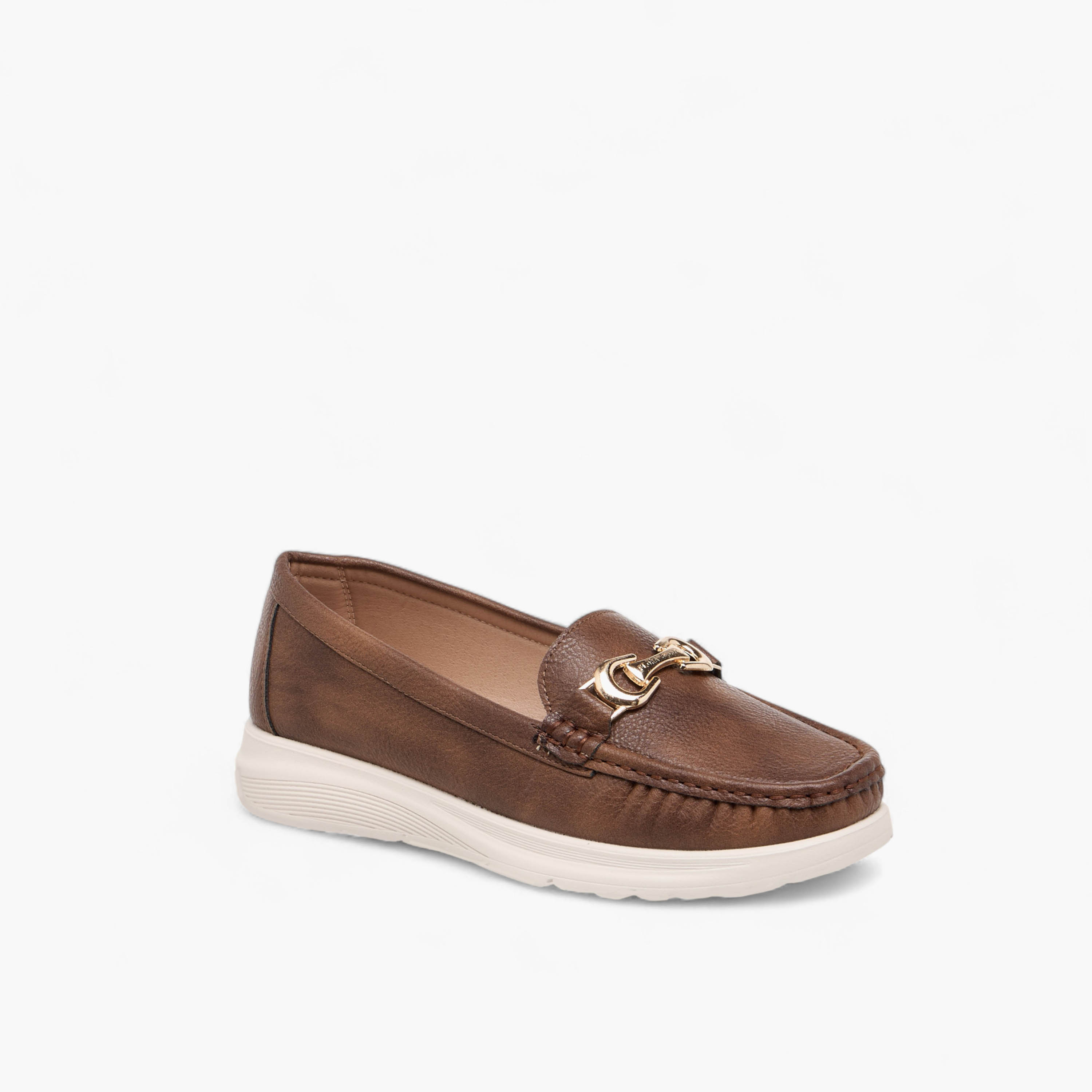حذاء لوفر سهل الارتداء بزينة معدن من فلورا بيلا-women-shoes-loafersandmoccasins-image-2