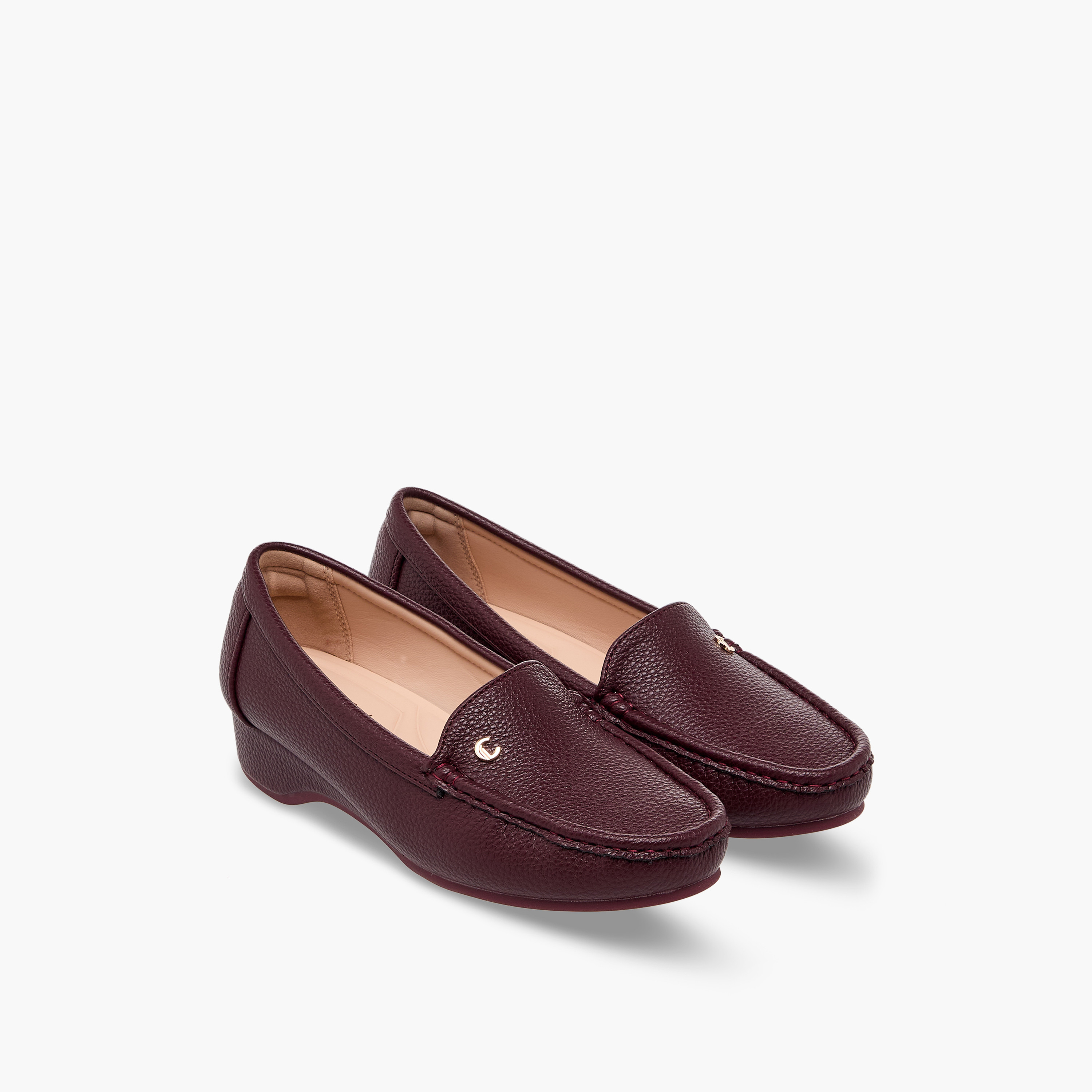 حذاء لوفر بارز الملمس بكعب ويدج للنساء من لو كونفورت-women-shoes-loafersandmoccasins-image-1