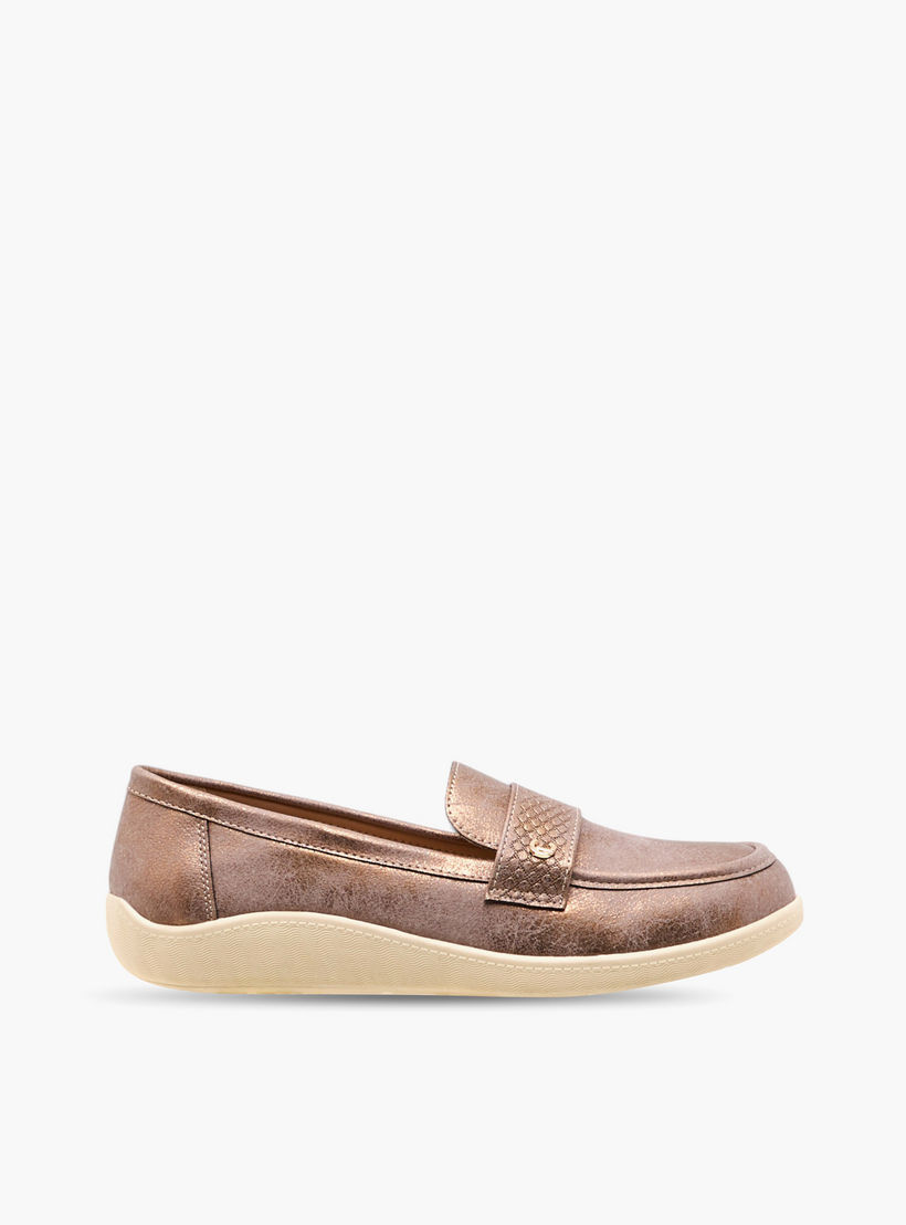 حذاء سهل الارتداء مريح بارز الملمس بتفاصيل ميتاليك من لو كونفورت-women-shoes-loafersandmoccasins-image-3