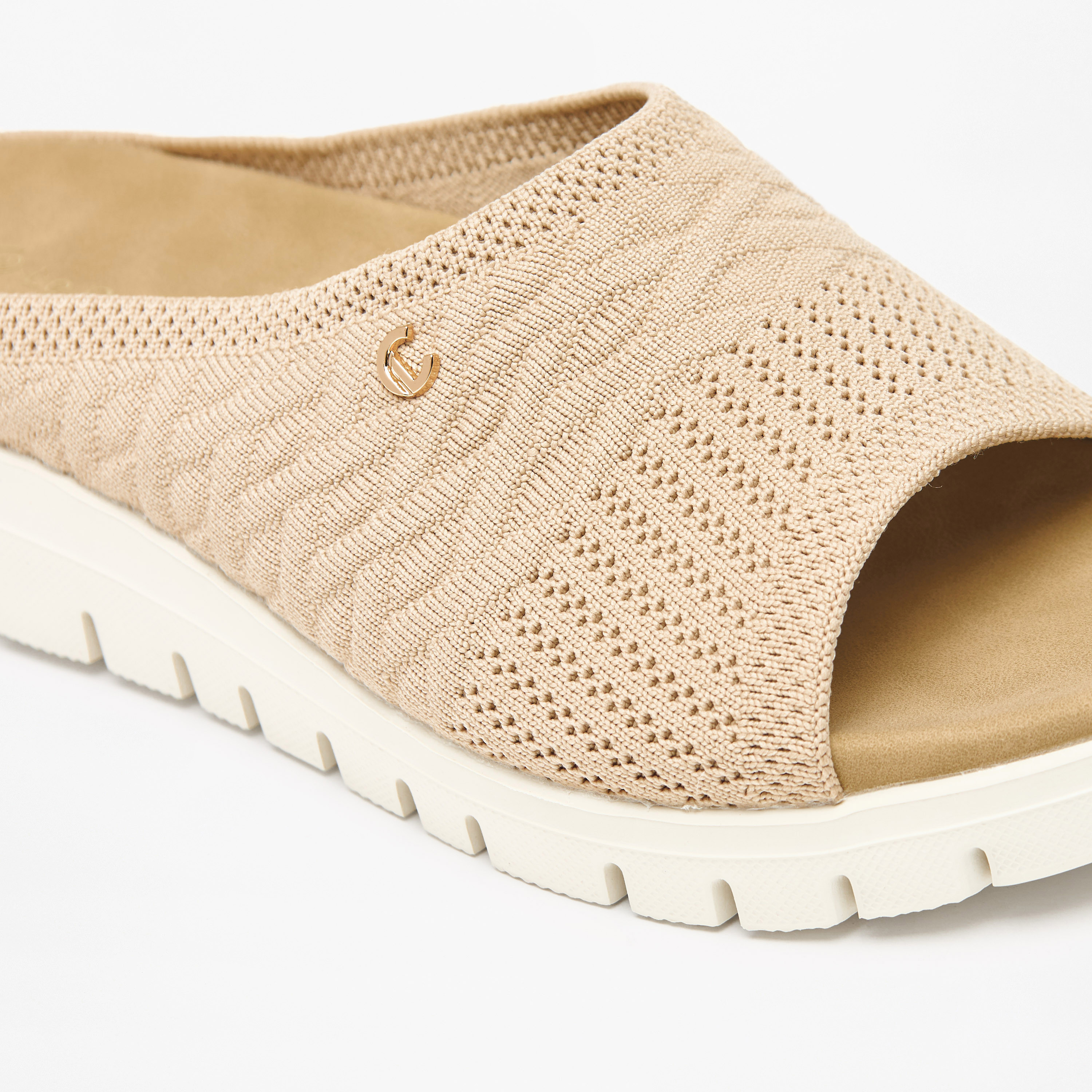 صندل سهل الارتداء بارز الملمس بكعب فلاتفورم من لو كونفورت-women-shoes-flats-sandals-image-17