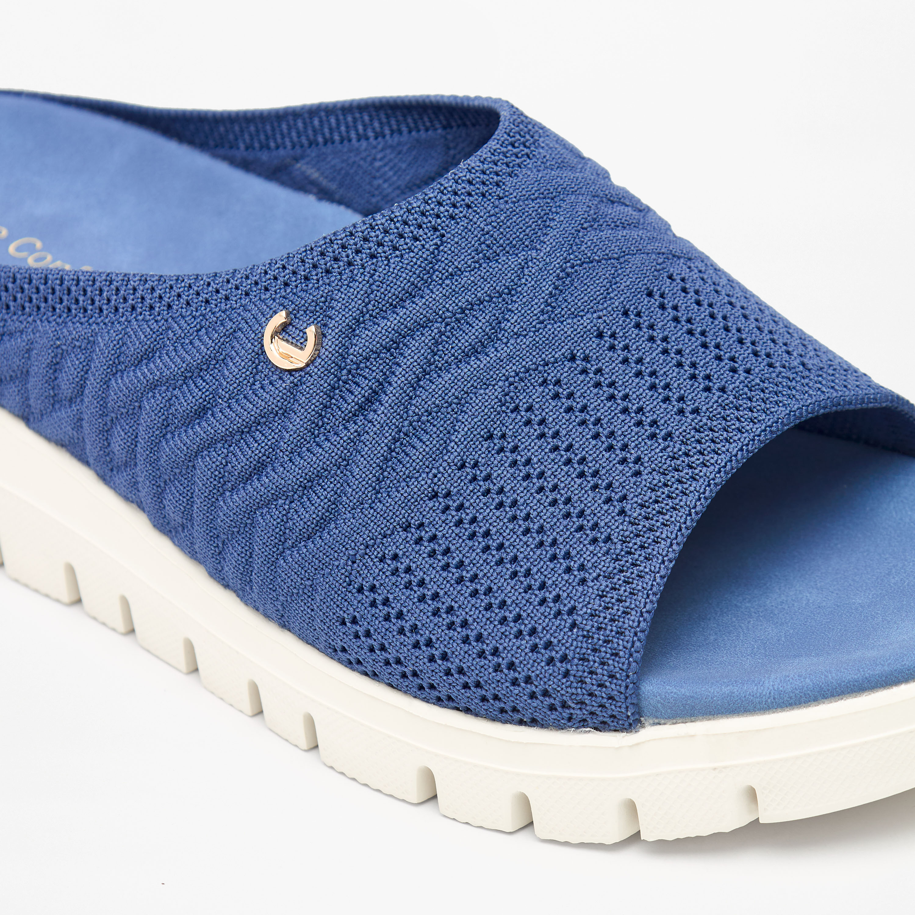 صندل سهل الارتداء بارز الملمس بكعب فلاتفورم من لو كونفورت-women-shoes-flats-sandals-image-5